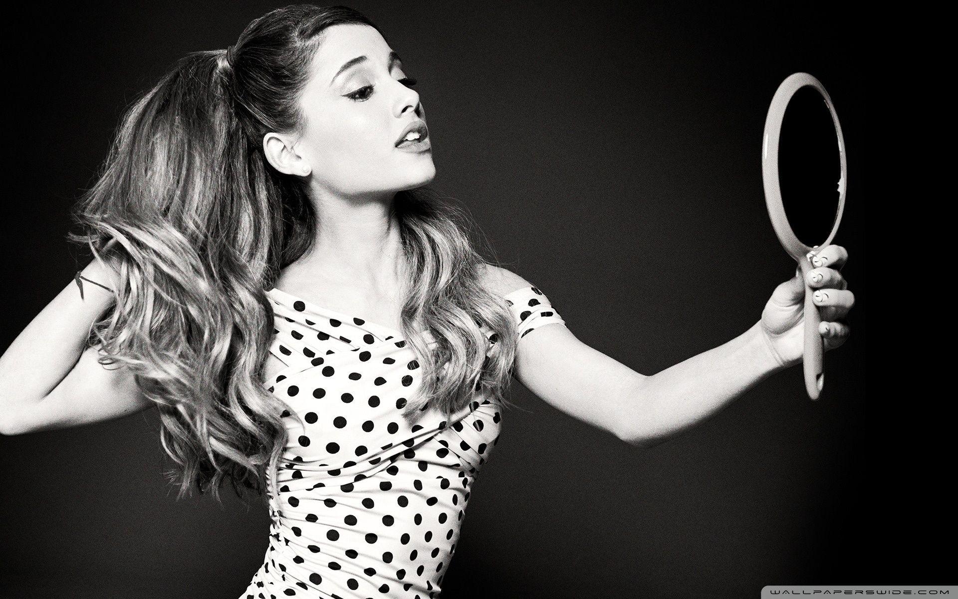 Ariana Grande Wallpapers Top Free Ariana Grande Backgrounds Wallpaperaccess