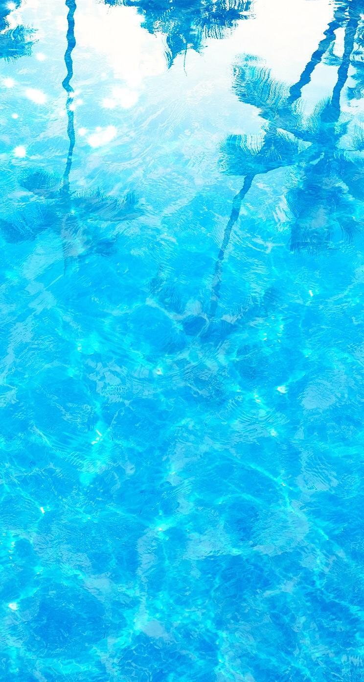 744x1392 Pure Water Wallpaper