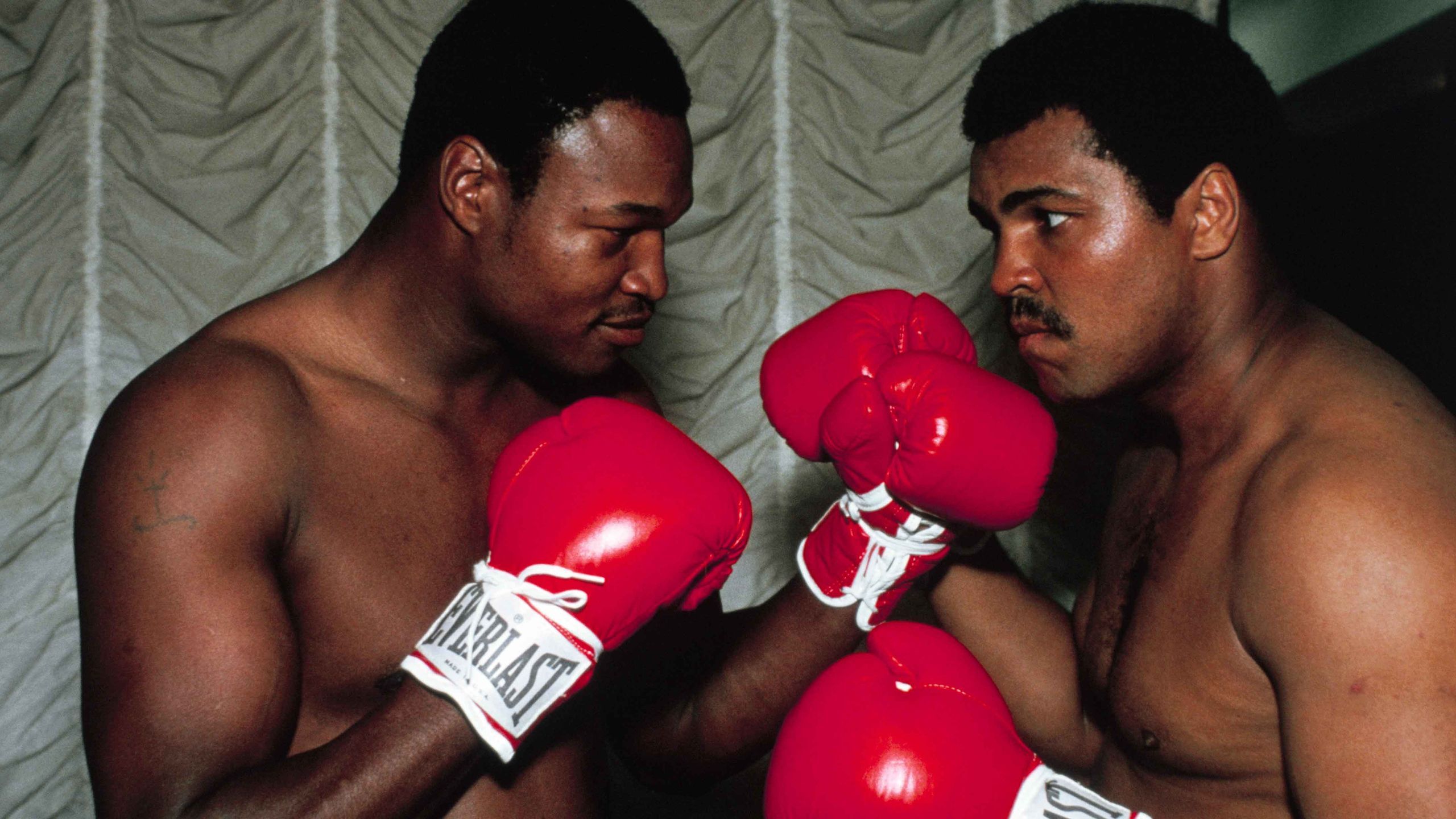 2560x1440 Larry Holmes: &;Muhammad Ali was crazy&; but I loved him&;