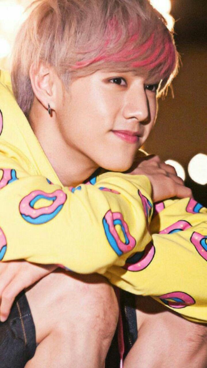 720x1280 Mark Tuan Wallpaper