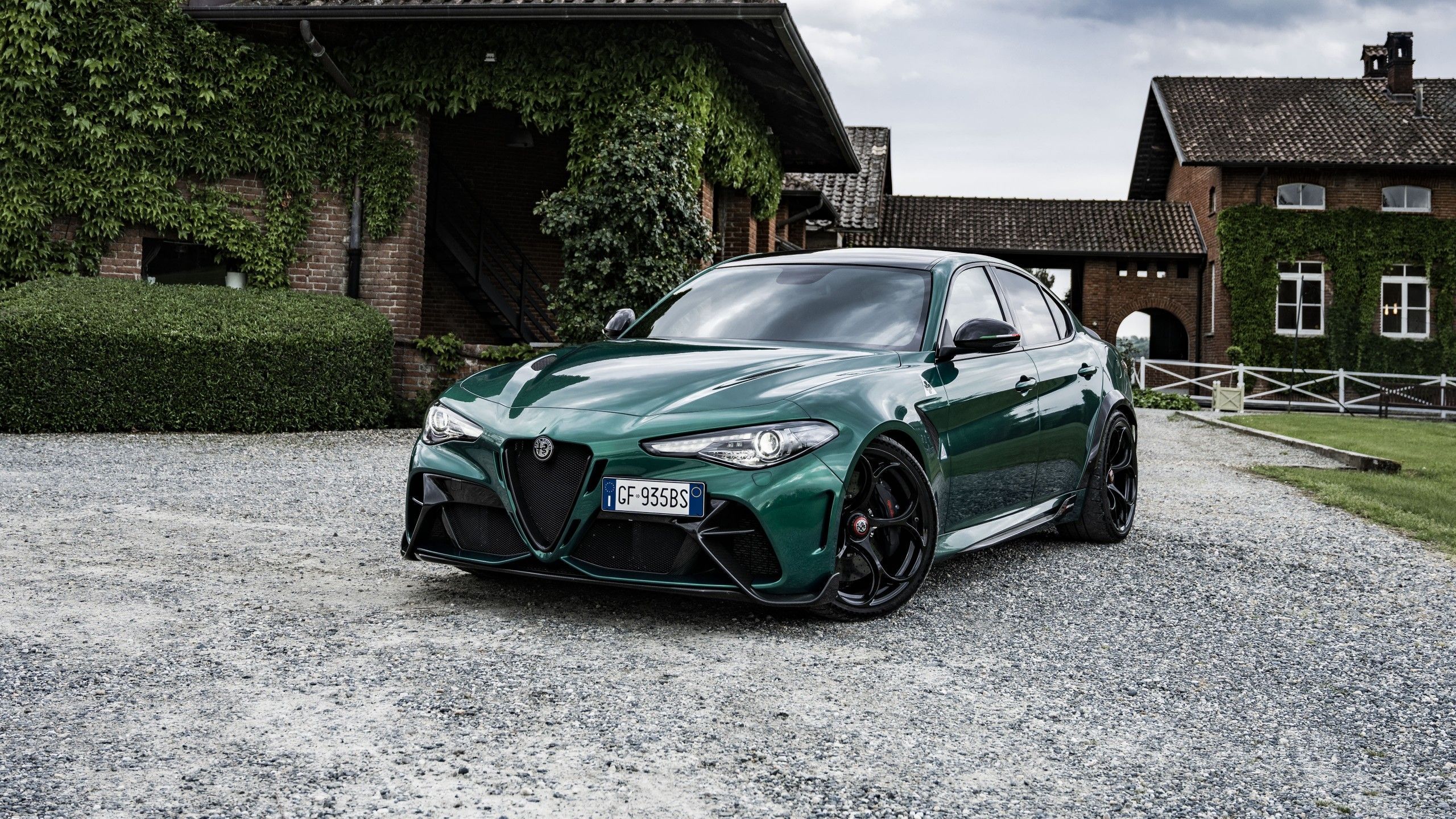 2560x1440 Alfa Romeo Giulia GTA 2021 2 4K 5K HD Cars Wallpaper