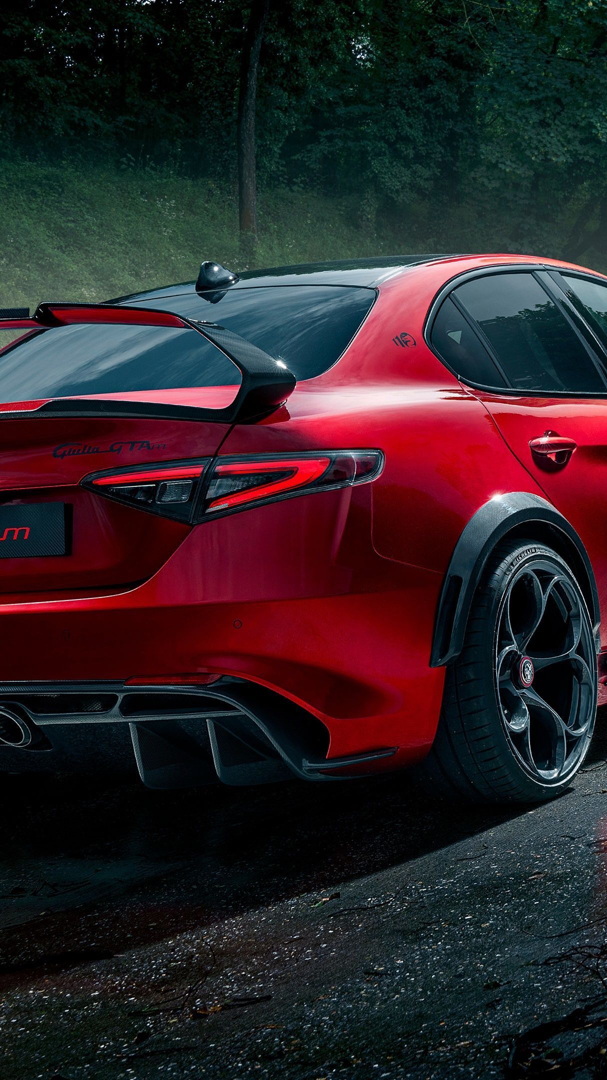 1215x2160 Alfa Romeo Giulia