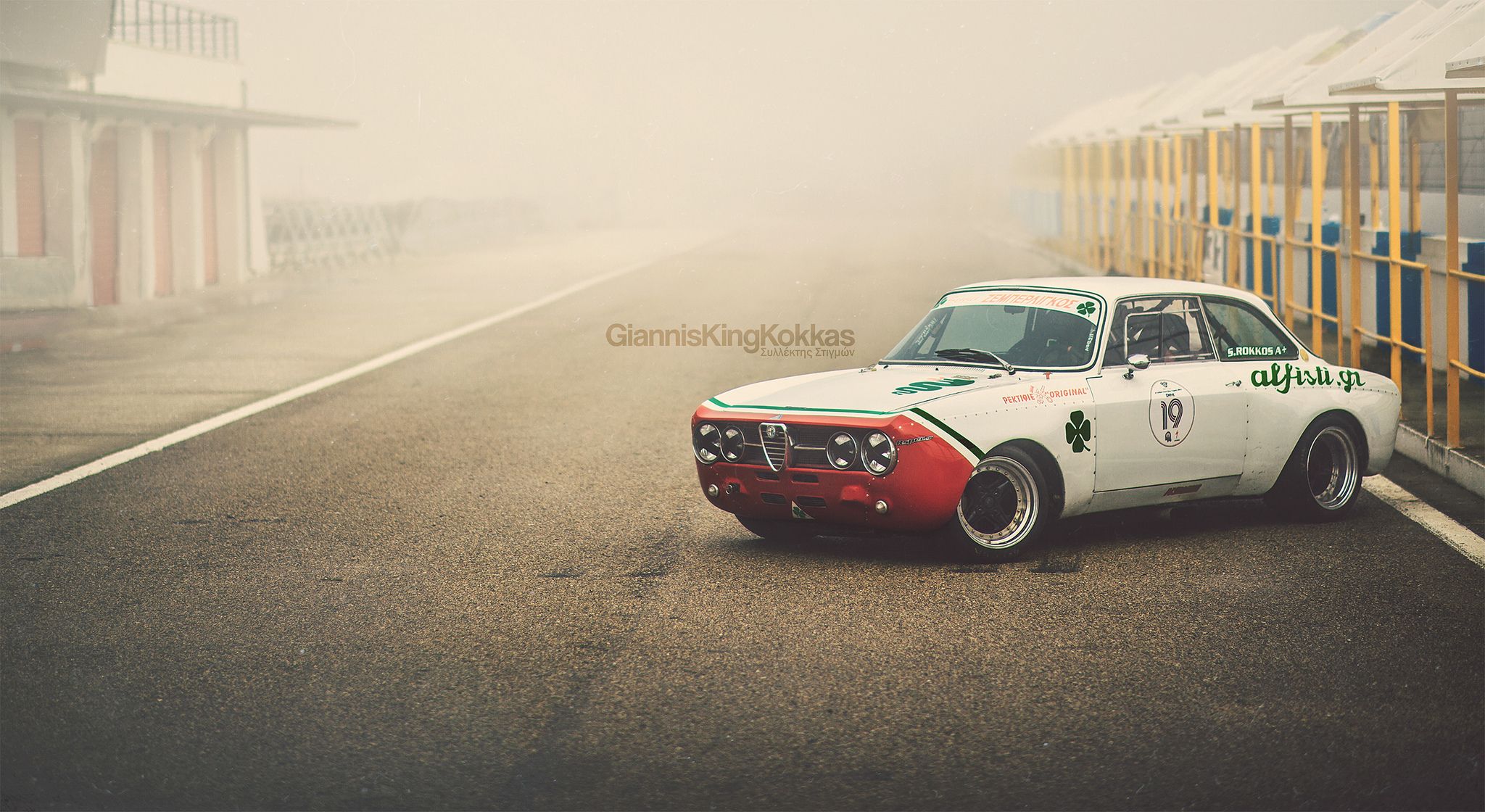 2048x1120 Free Alfa Romeo, retro 2K wallpaper for desktop and phone