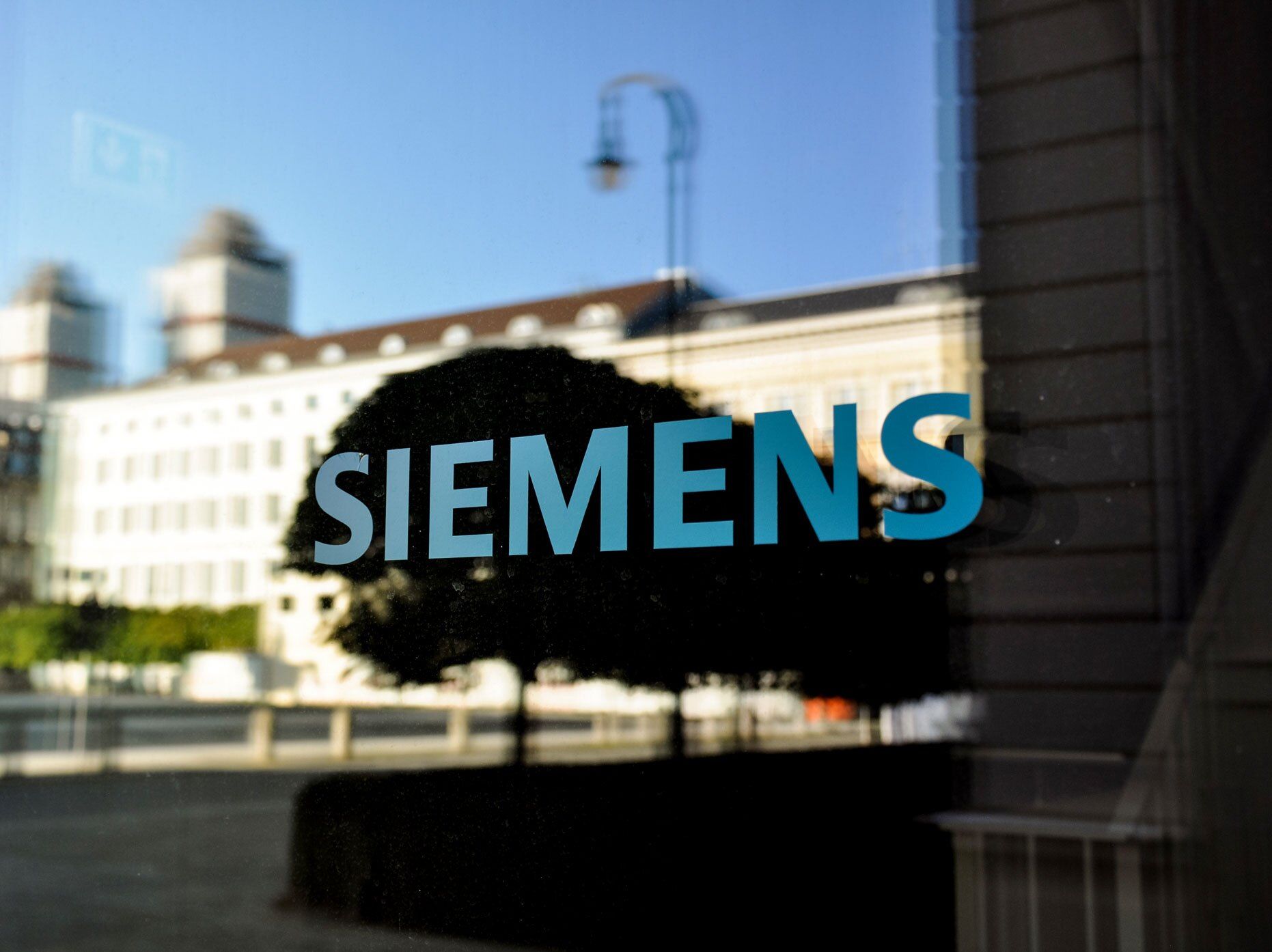 1862x1394 Siemens Energy Buoyed by Gas Turbine, Data Center Demand