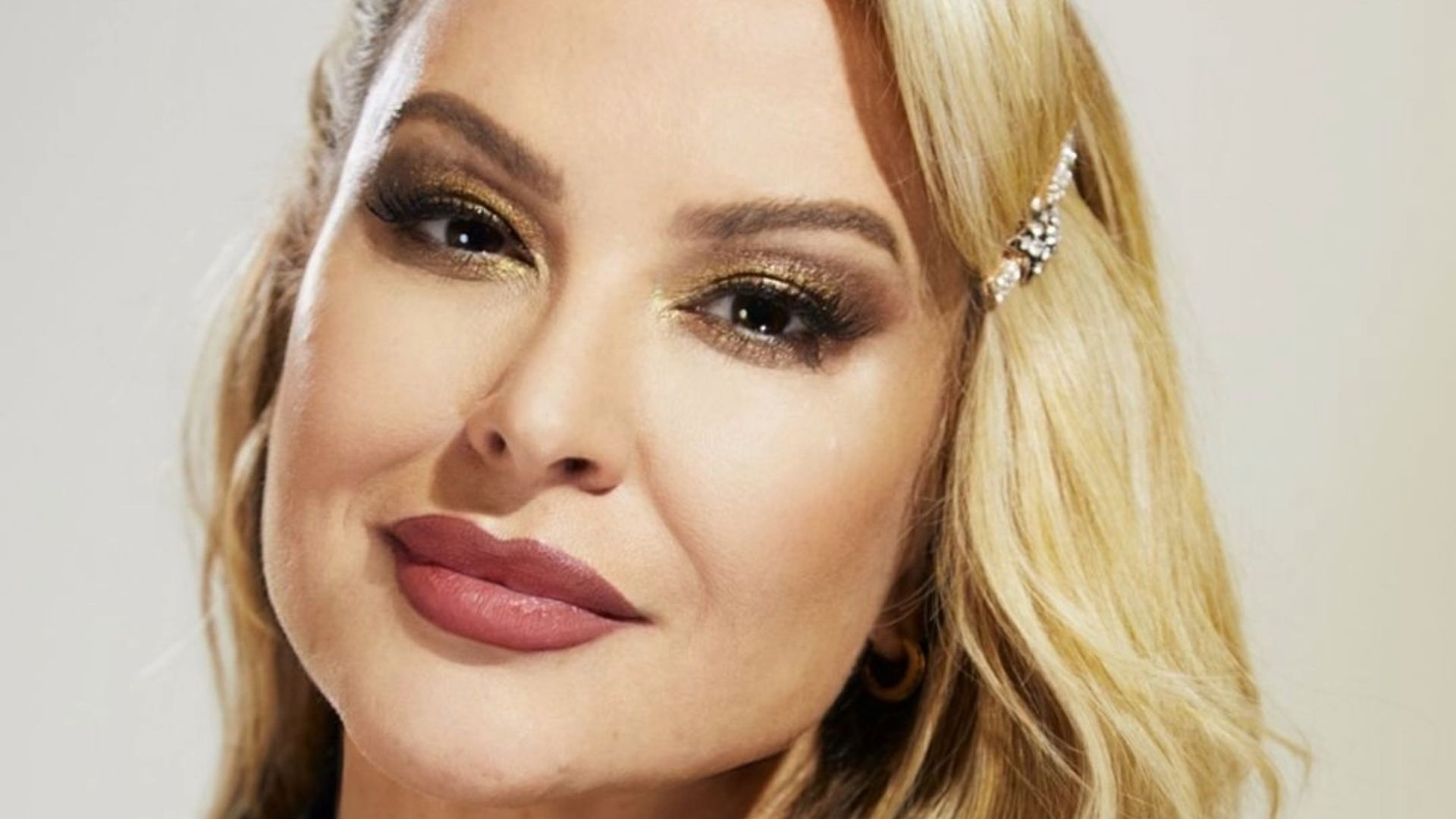 1920x1080 Anastacia releases new single Highs & Lows