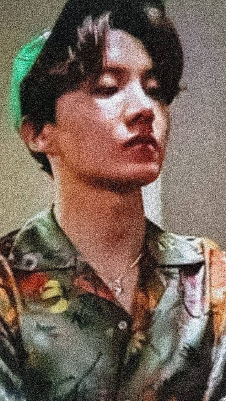 720x1280 J Hope Aesthetic Wallpaper