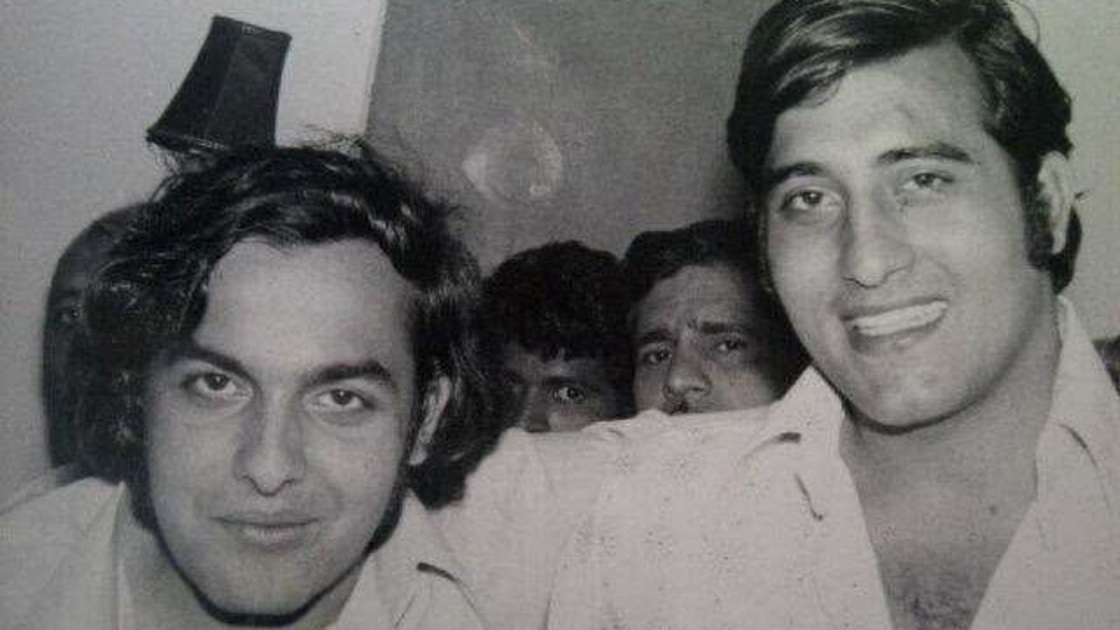 1600x900 When Osho tried to use Vinod Khanna to win back disenchanted Mahesh Bhatt, sent a warning: 'He will destroy you'