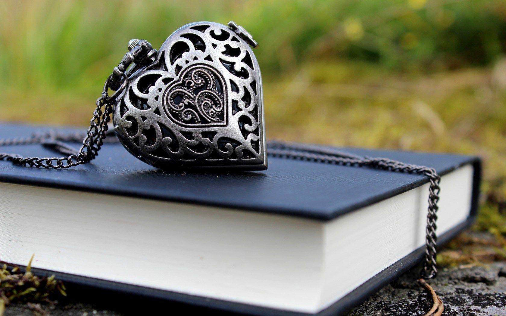 1680x1050 Colors love. Book pendant, Heart chain