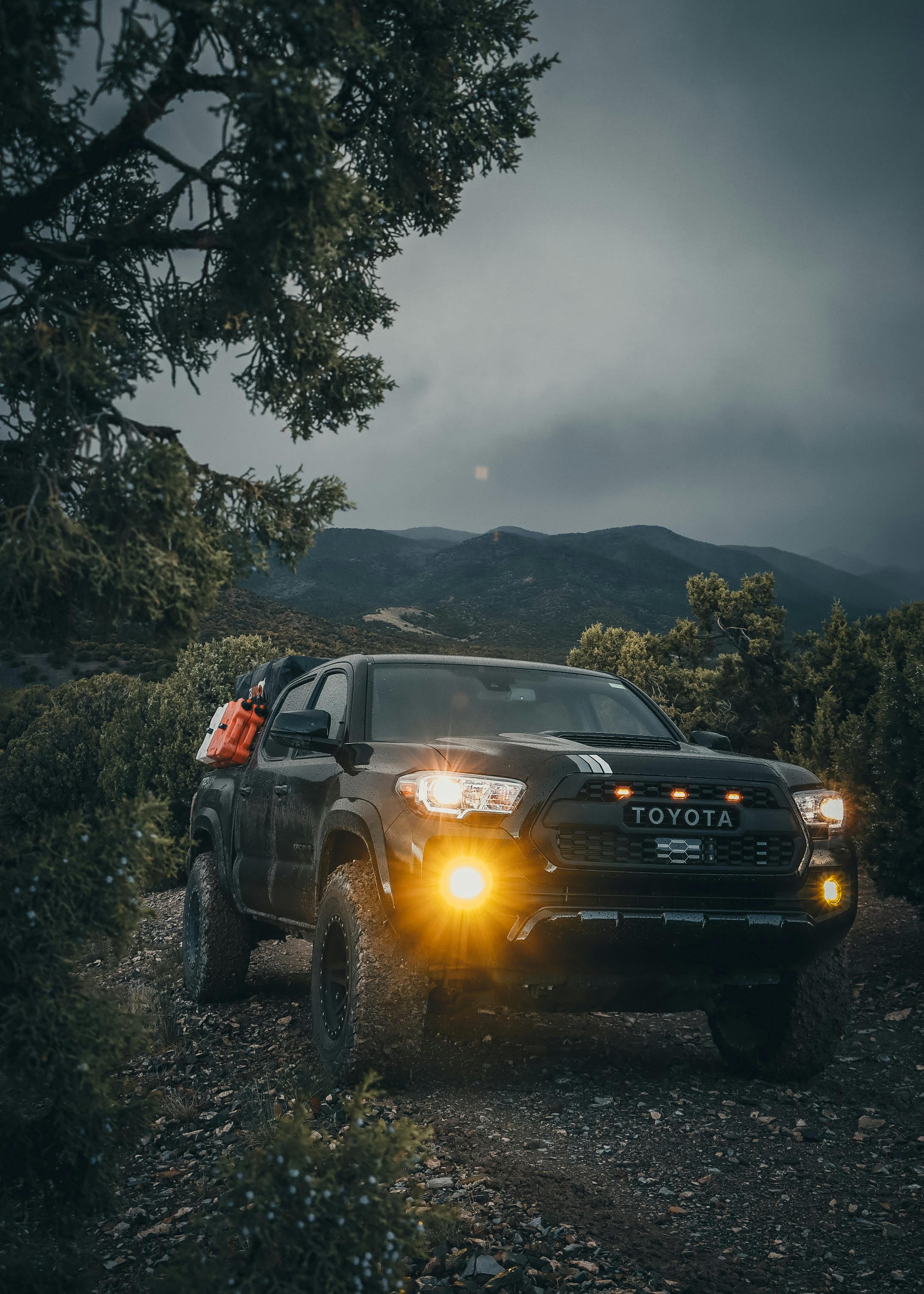 2177x3048 Toyota Truck Photo, Download The BEST Free Toyota Truck & HD Image