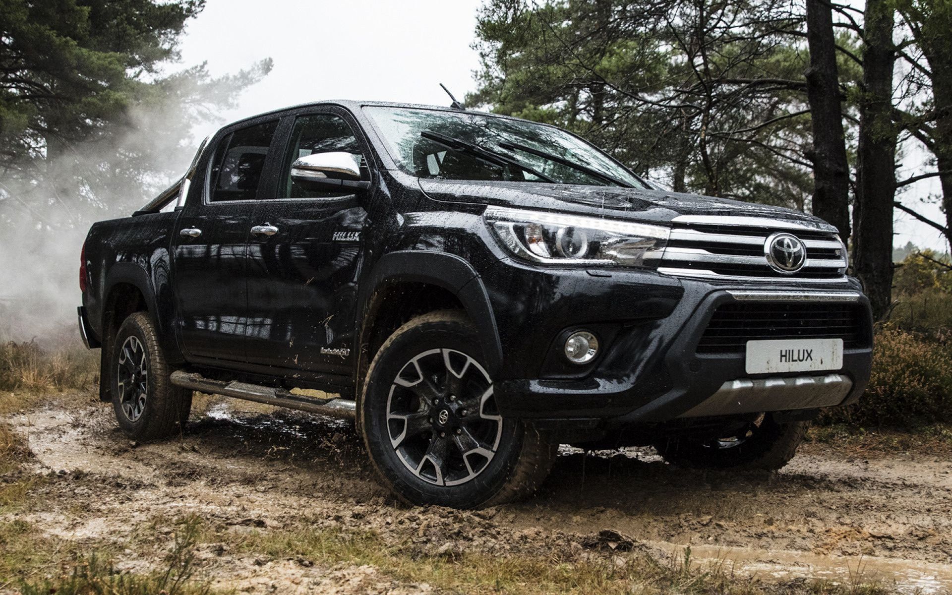 1920x1200 Toyota Hilux Wallpaper 87974