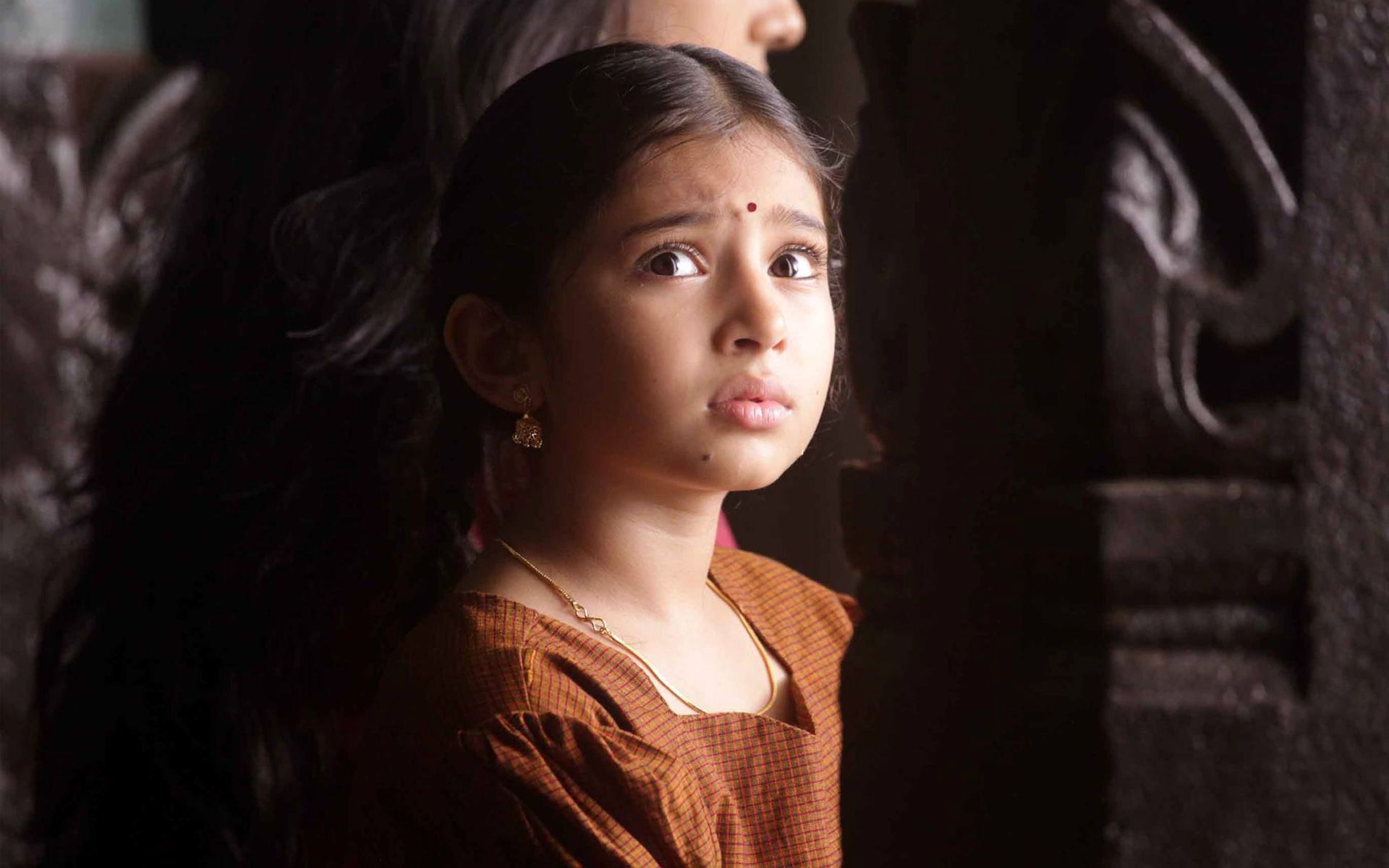 1920x1200 Sara Arjun Wallpaper