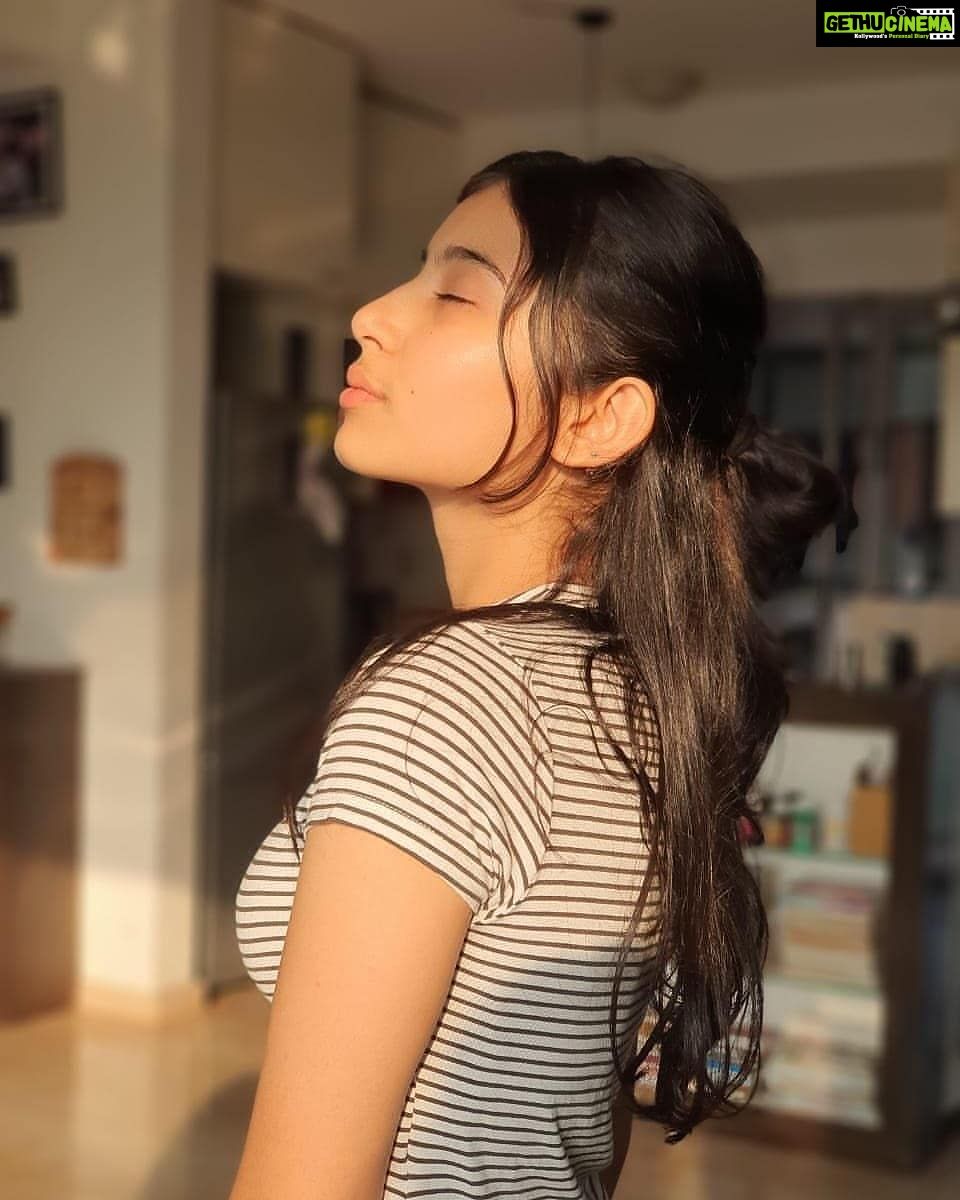 960x1200 Actress Sara Arjun HD Instagram Photo and Wallpaper December 2021