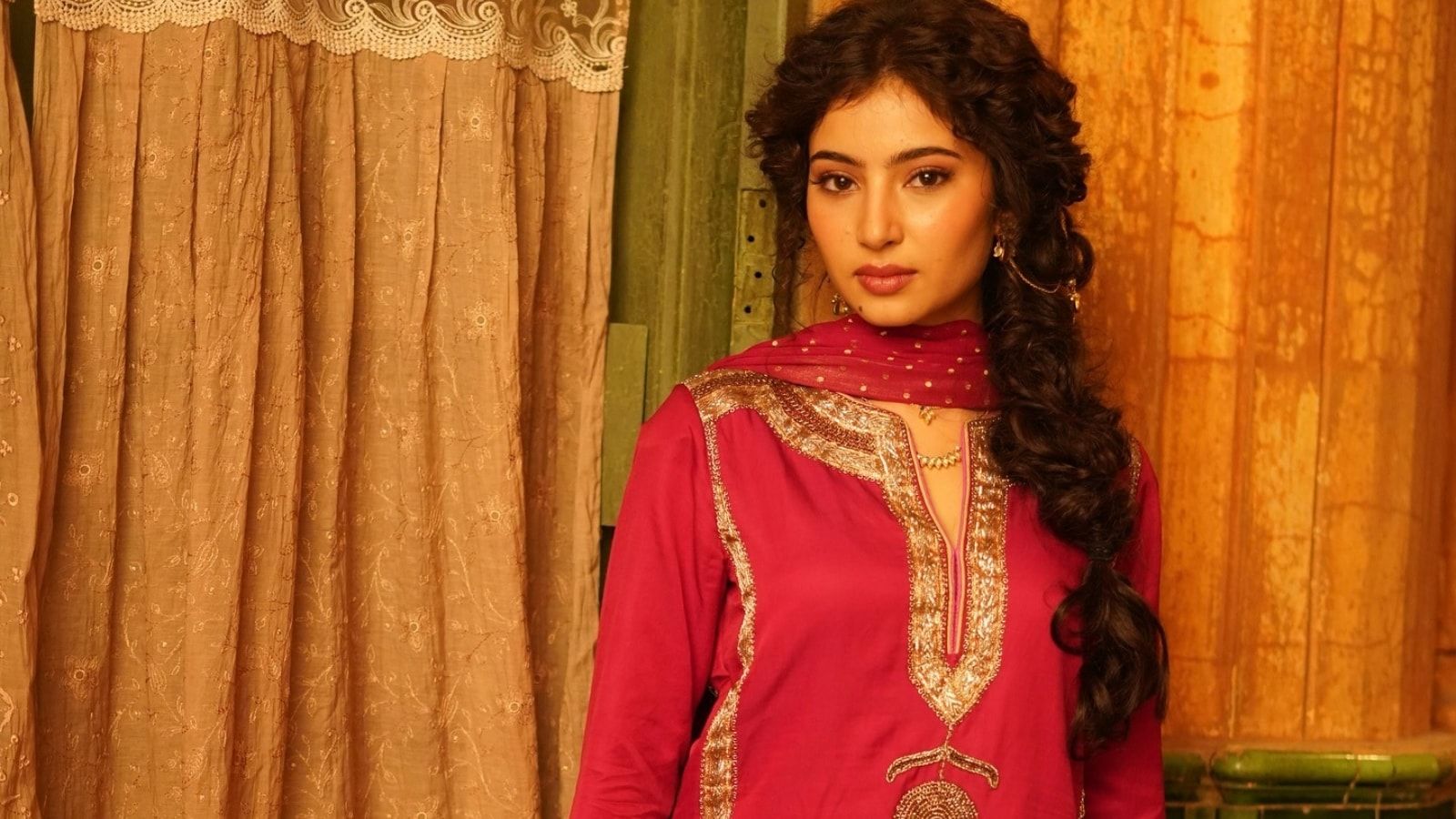 1600x900 Sara Arjun Radiates Grace And Innocence In Dhurandhar Inspired Look. See Pics