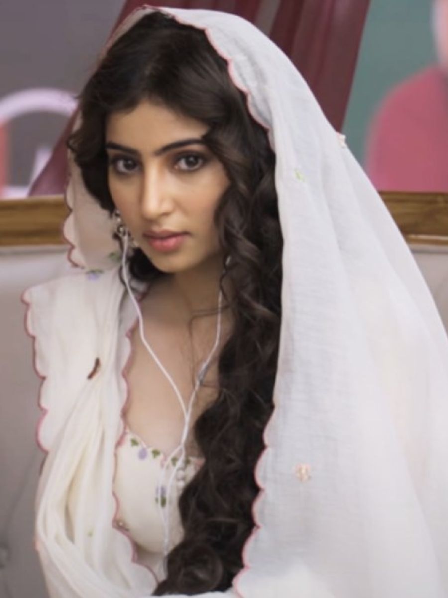 900x1200 Who is Sara Arjun? And why is her Bollywood debut in Dhurandhar stirring outrage?