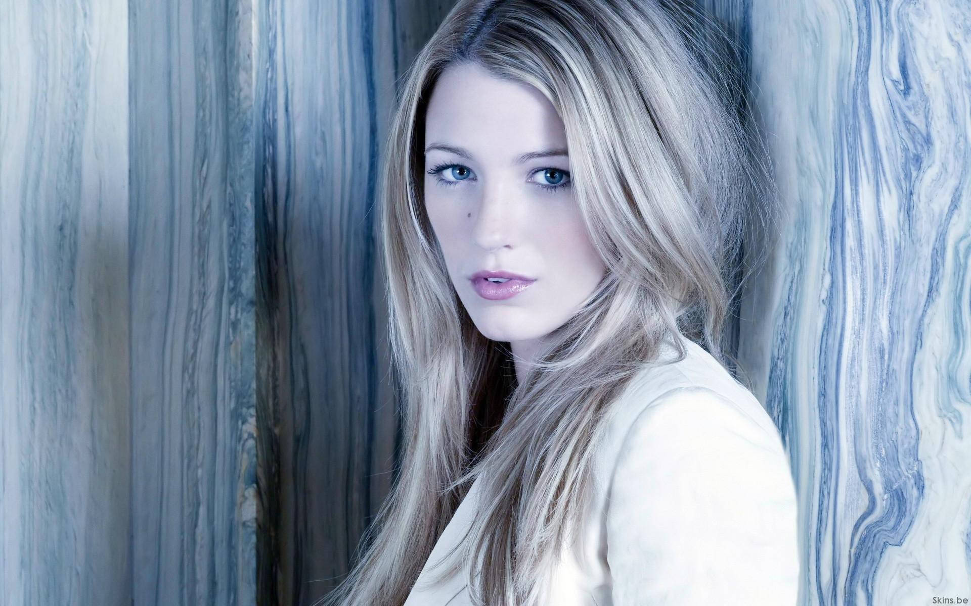 1920x1200 Download Gossip Girl Fierce Look Serena Wallpaper