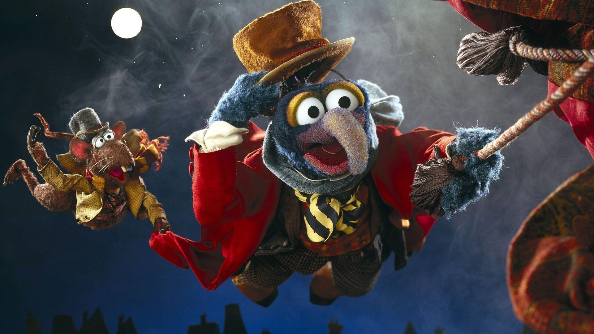 1920x1080 The Muppet Christmas Carol HD Wallpaper: Festive Movie Magic in Full Color