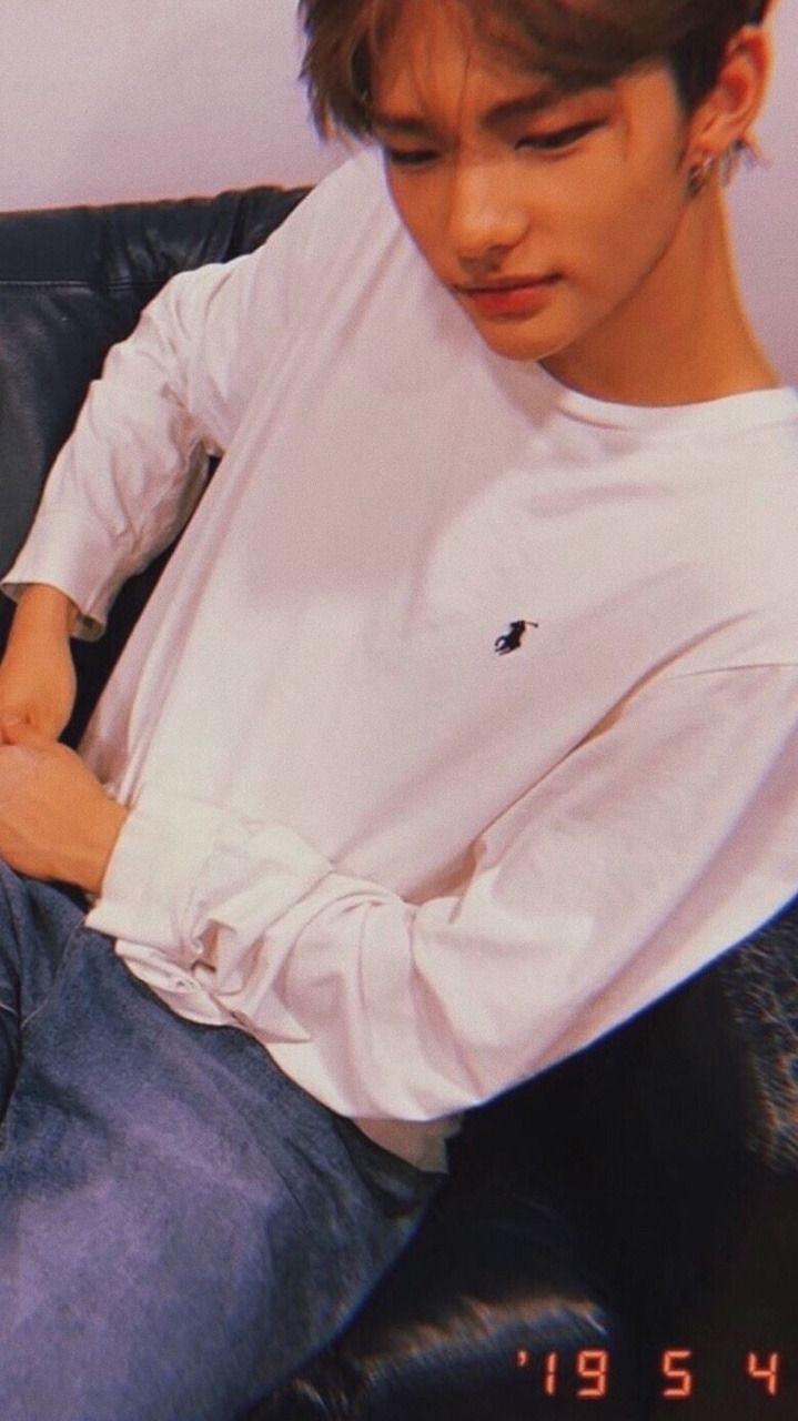 719x1280 hwang hyunjin vintage