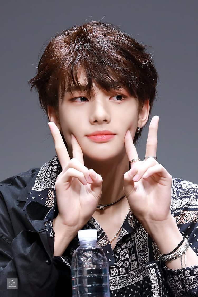 750x1125 Hwang Hyun Jin Wallpaper
