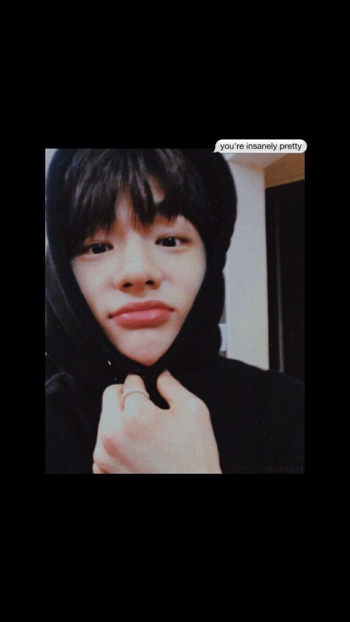 720x1280 Hwang Hyunjin Lockscreen + Homescreen [ 2 2 ]