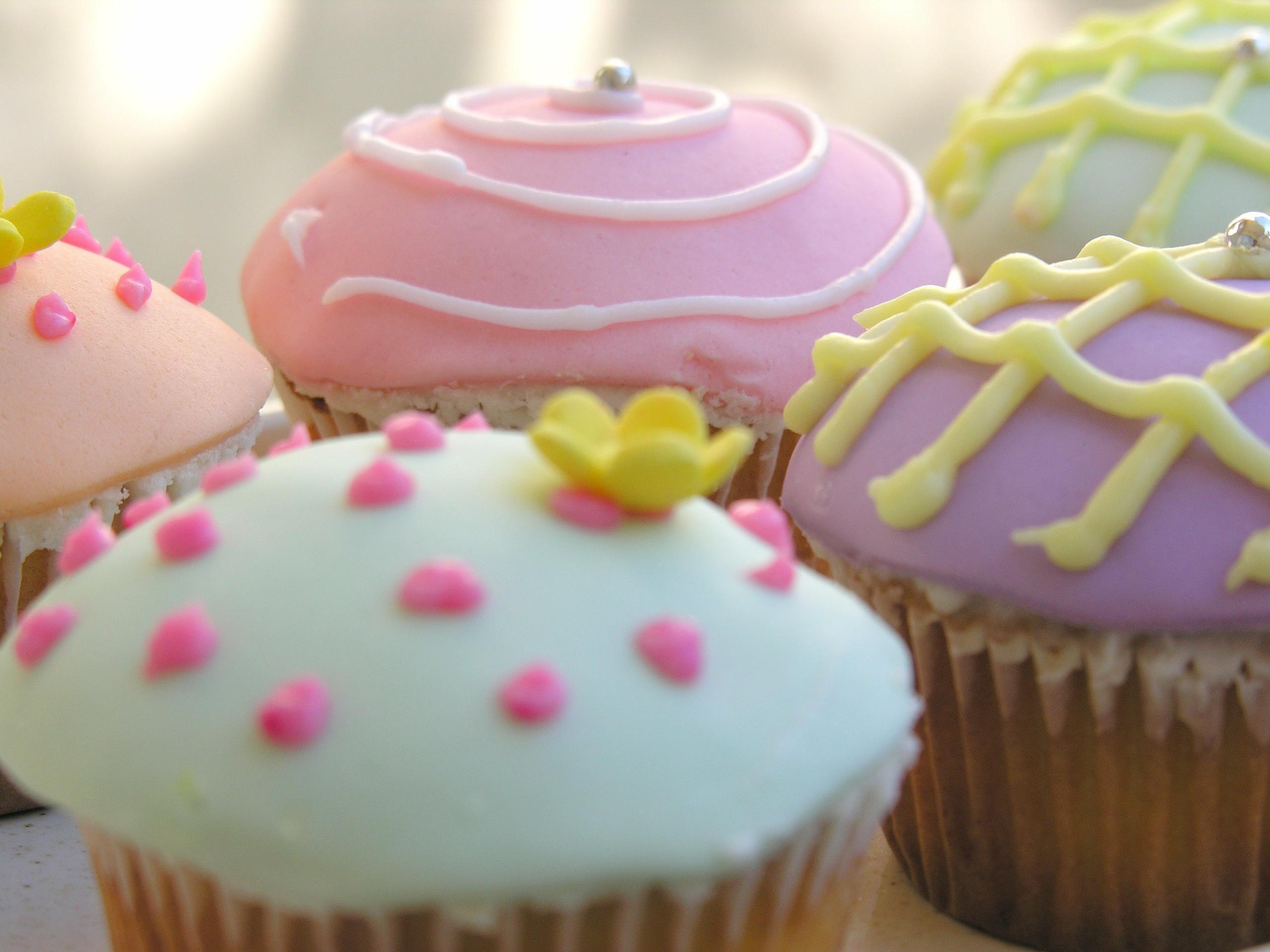 2560x1920 Cupcake Wallpaper