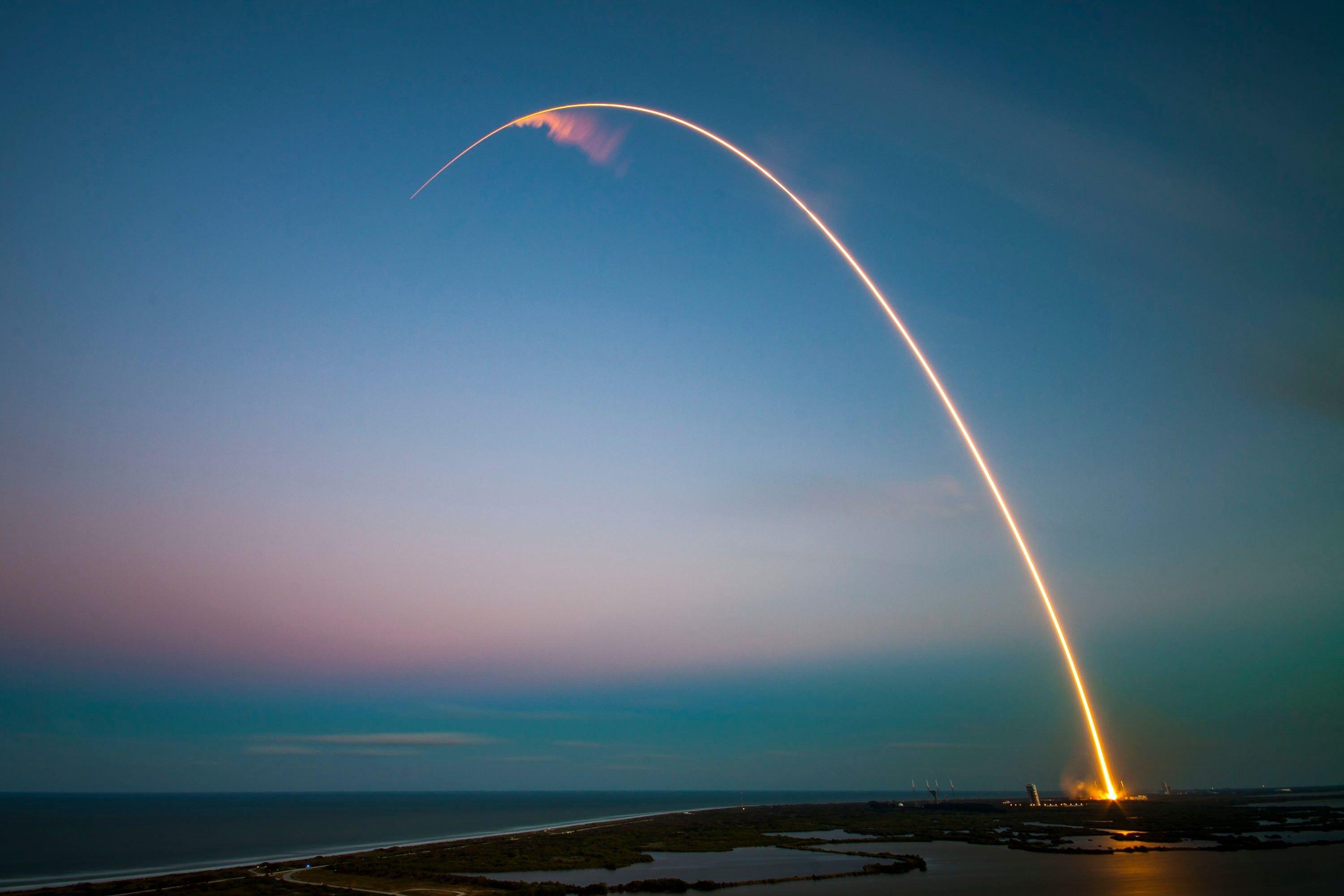3000x2000 #rocket, #SpaceX, #Falcon #long exposure wallpaper
