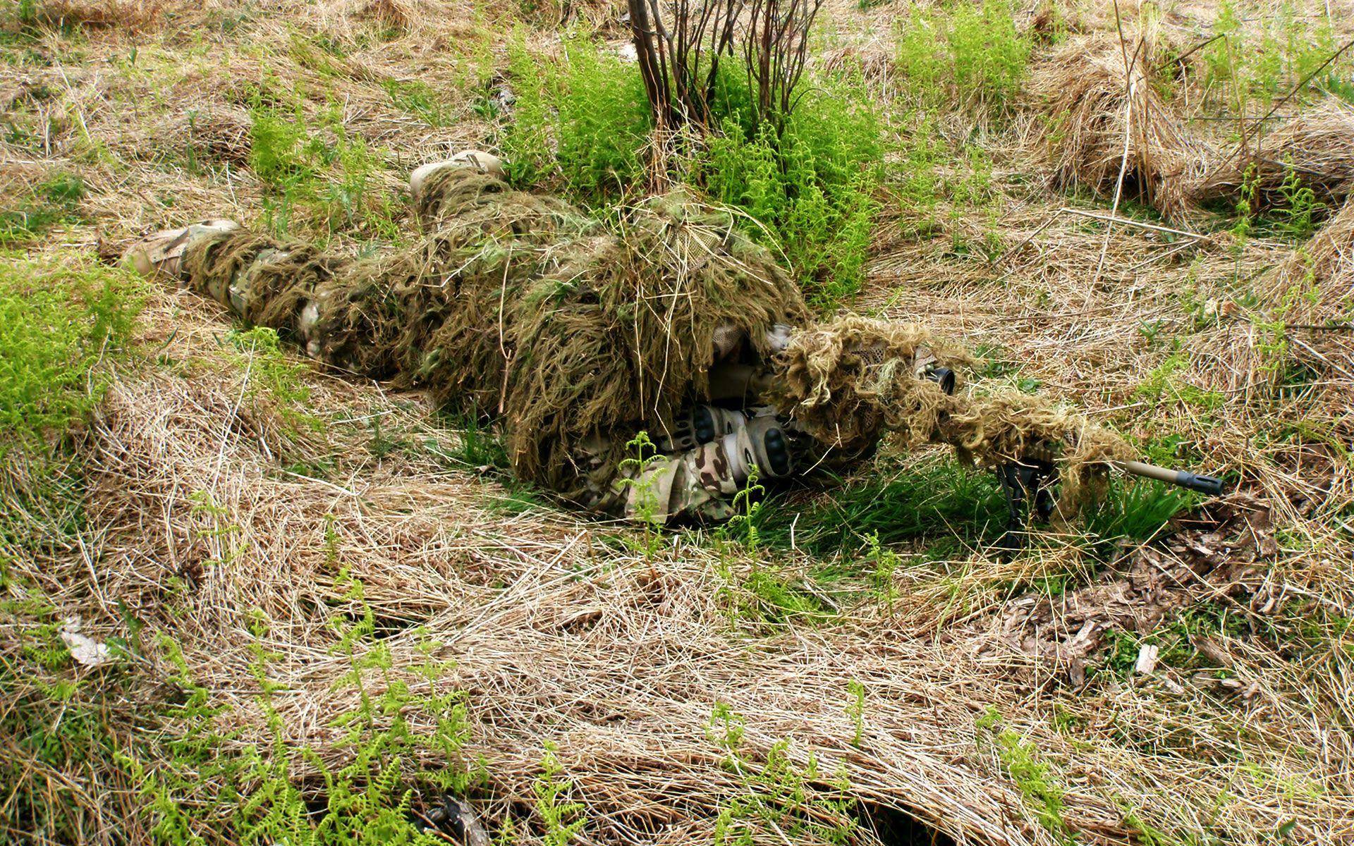 3D Camouflage Hunting Suit Outdoor Hunting Ghillie Suit Forest Ghillie Suit  for CS Jungle Hunting Paintball Airsoft Animal Photography Green :  Amazon.de: Sports & Outdoors