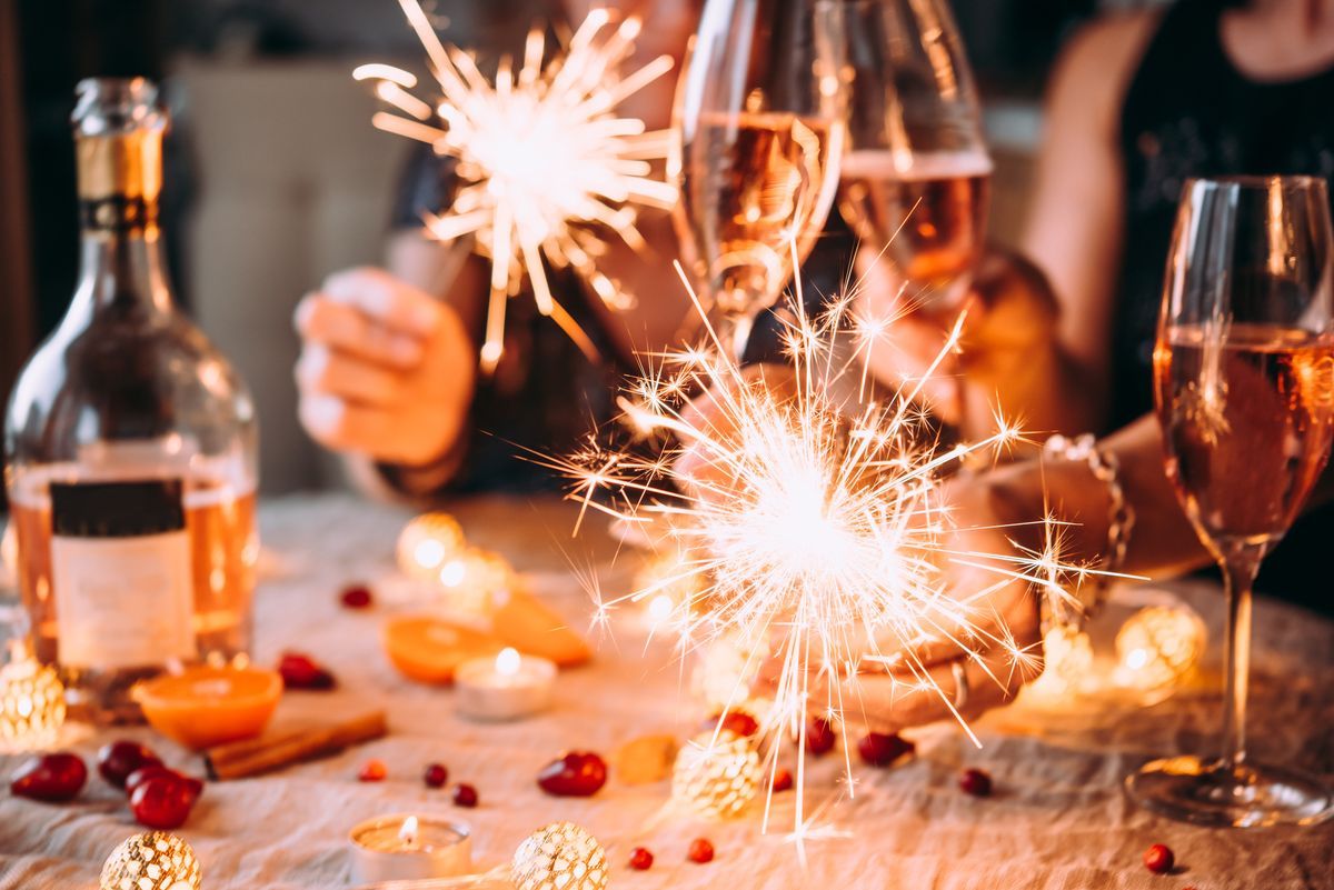 1200x801 tips for hosting an awesome New Year's Eve party
