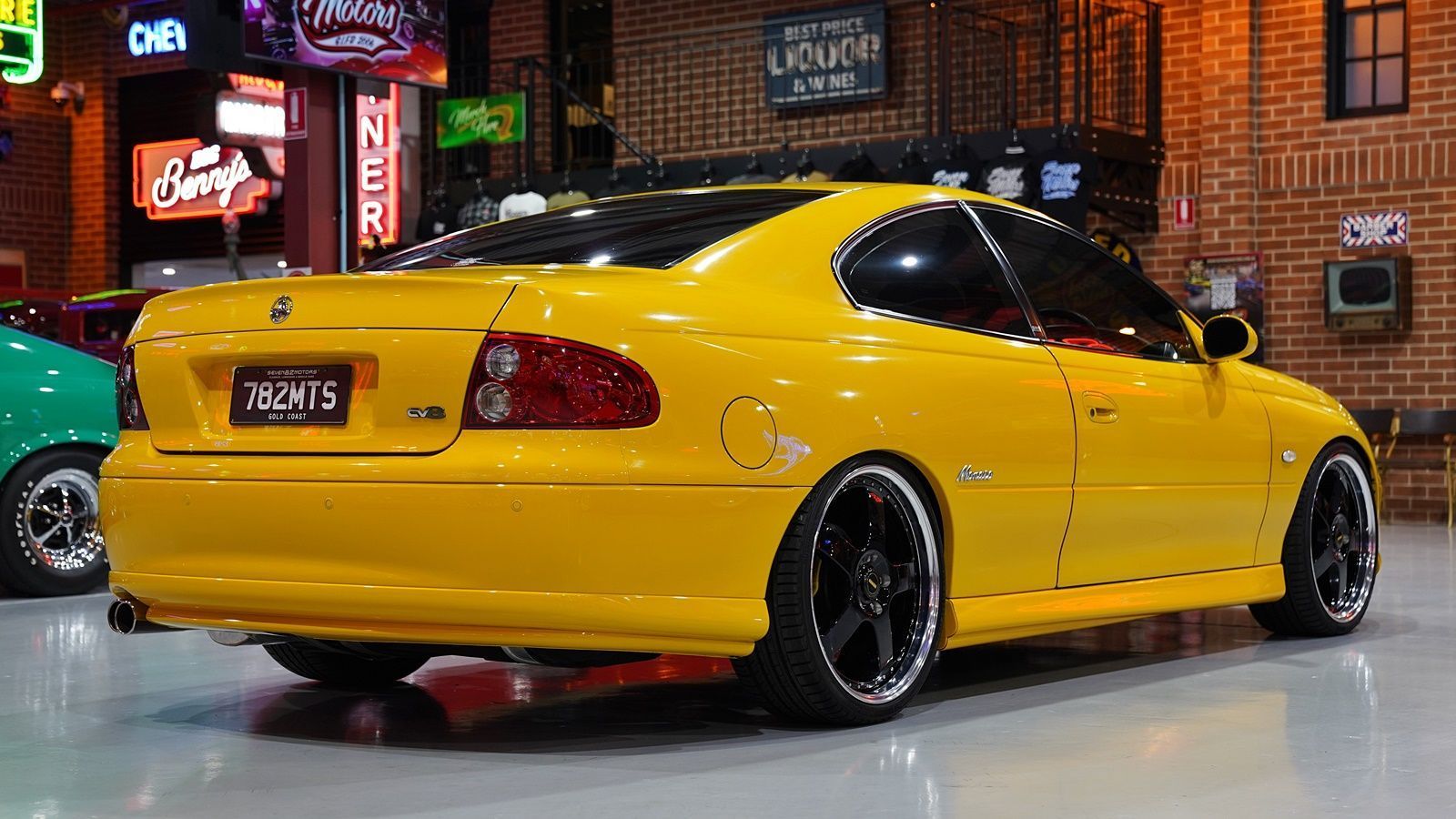 1600x900 SOLD! LOT 41 HOLDEN MONARO CV8
