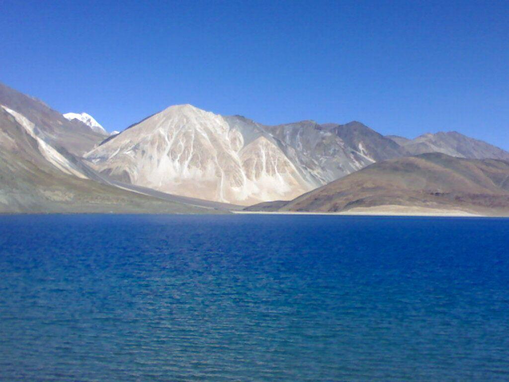 1024x768 World's highest saltwater lake