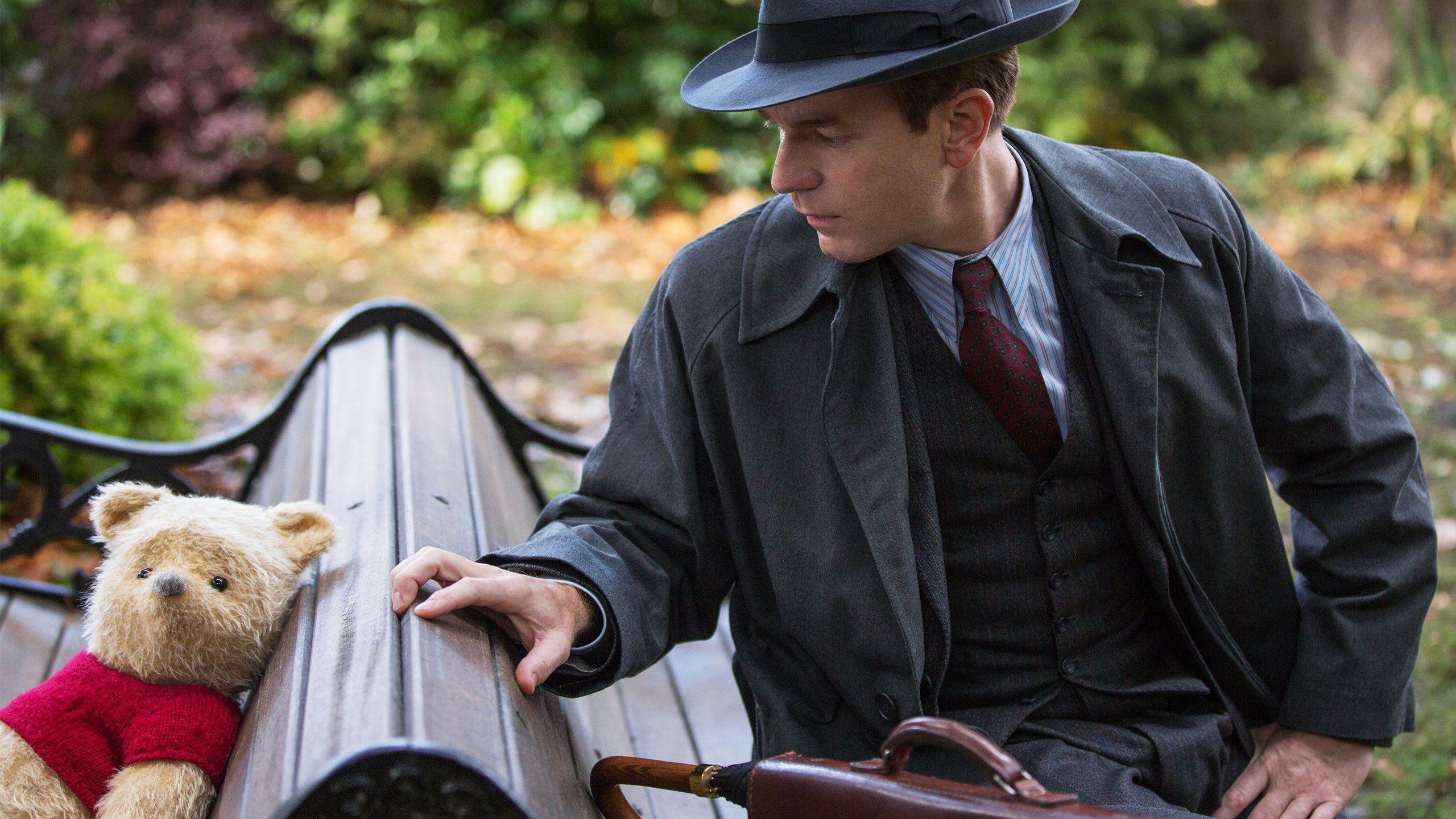 2560x1440 Christopher Robin' Revives Winnie the Pooh as an Emotional Terrorist
