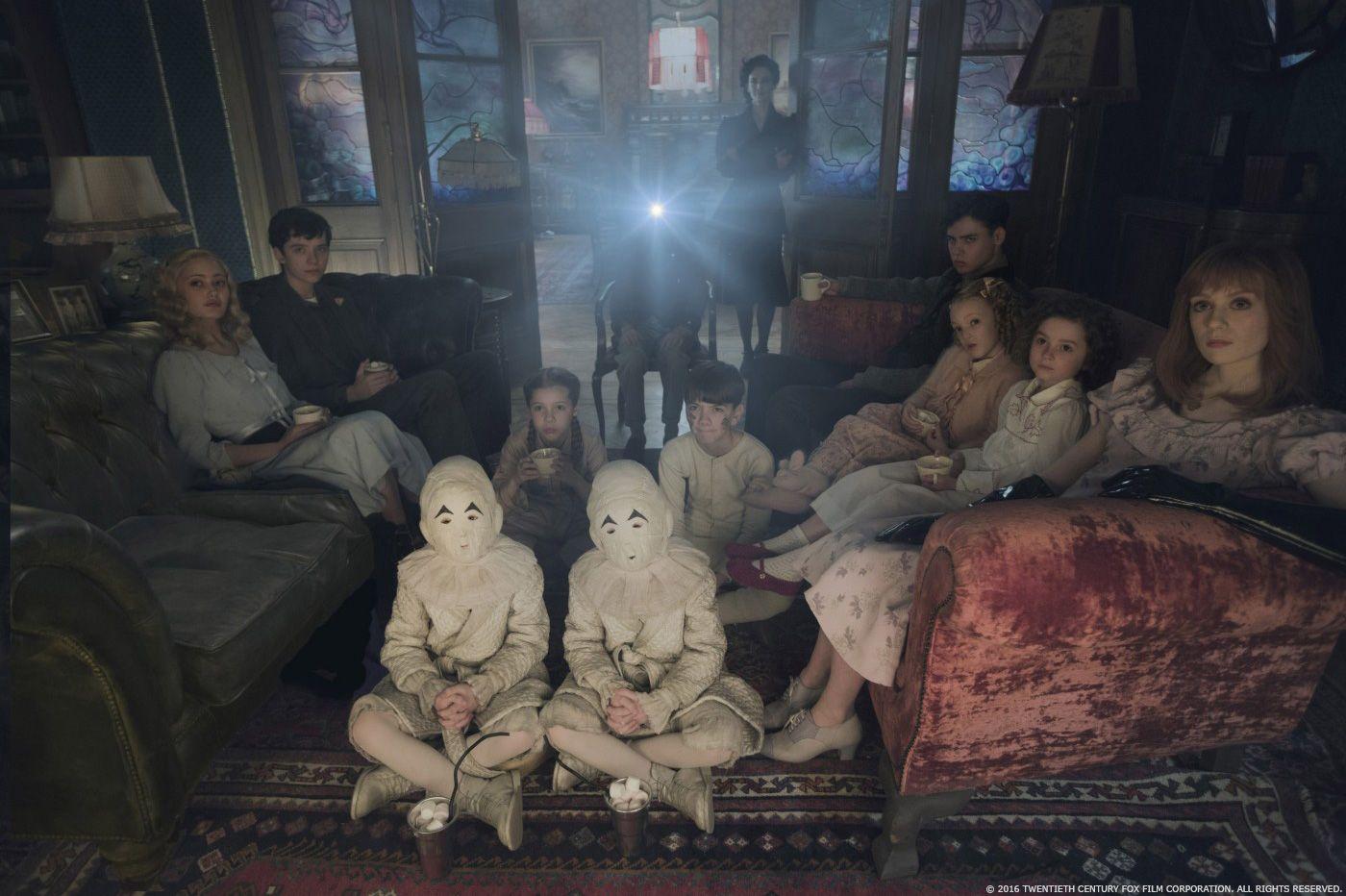 1400x932 MISS PEREGRINE'S HOME FOR PECULIAR CHILDREN: Frazer Churchill