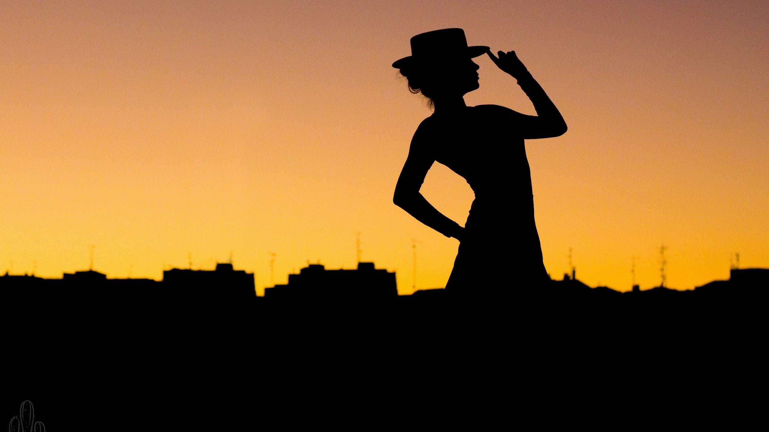2560x1440 Wallpaper Silhouette, Woman, Dusk, 4K, Photography