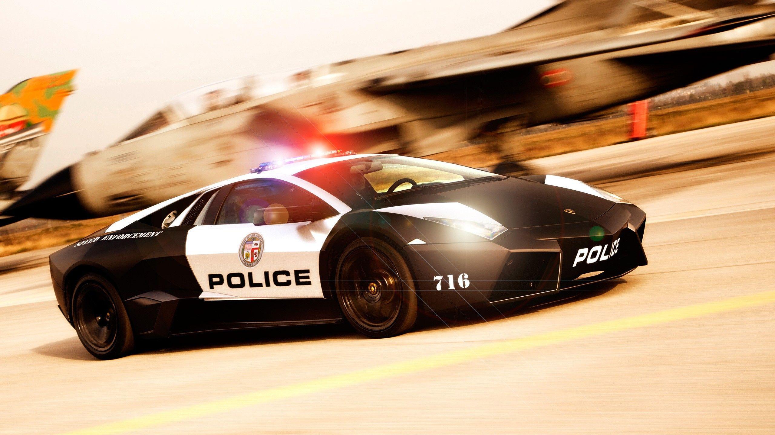 2560x1440 Cool Police Cars Wallpaper