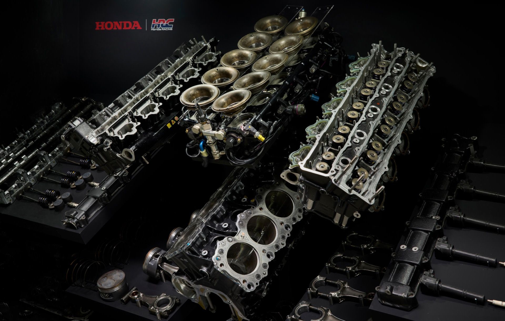 1920x1221 Ayrton Senna's final Honda F1 V10 engine is up for grabs