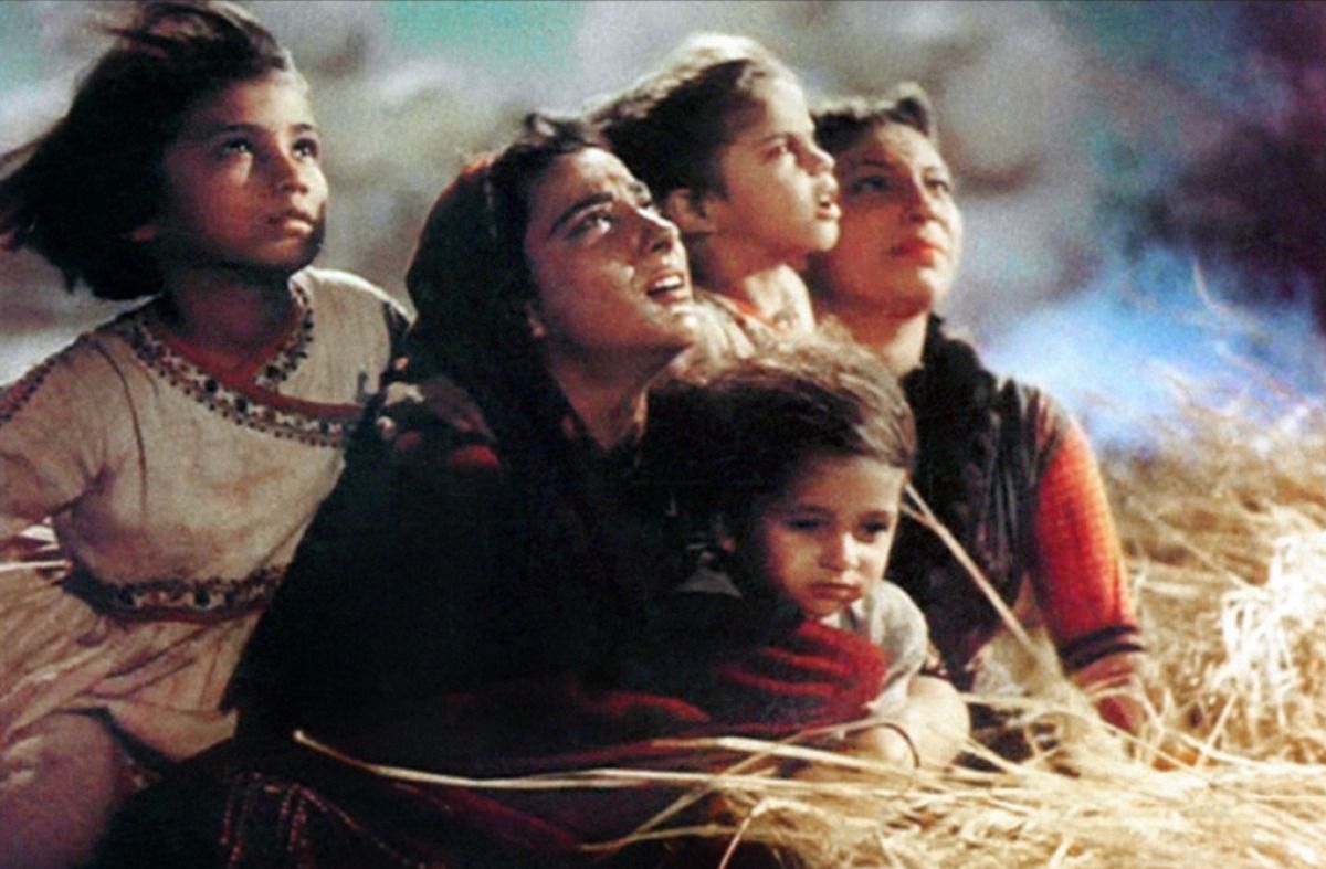 1200x787 I watched Mother India (1957)
