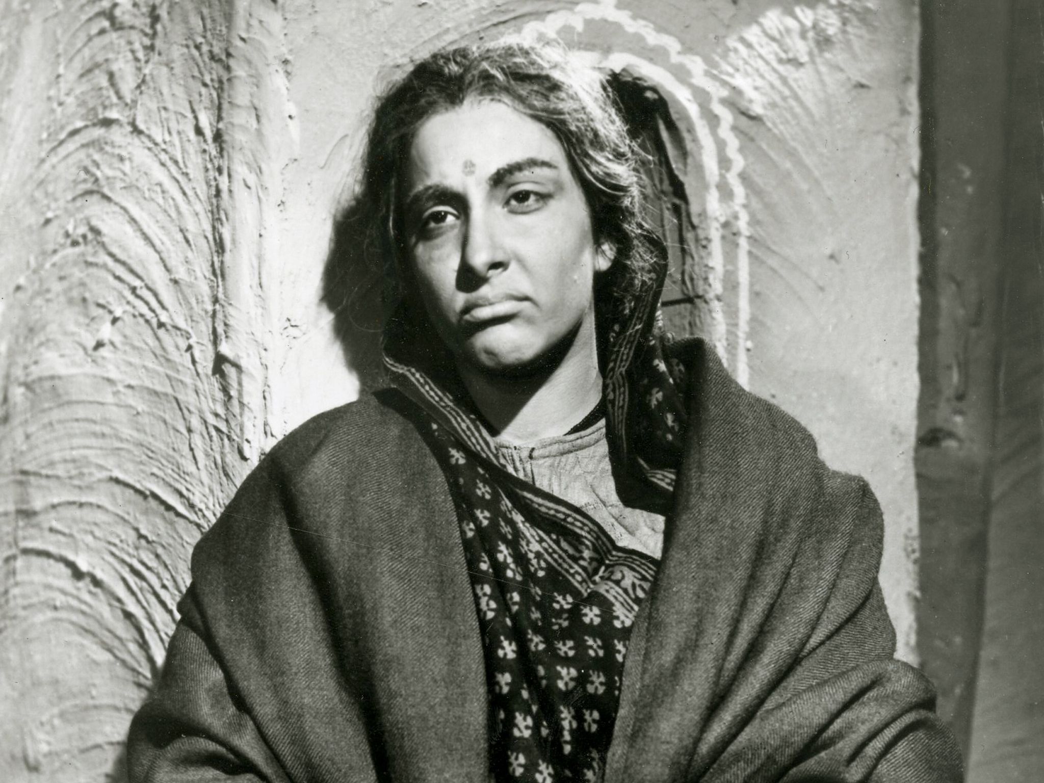 2048x1536 Mother India directed