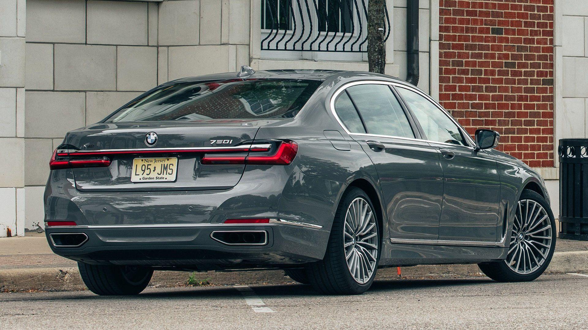 1920x1080 BMW 750i HD Wallpaper