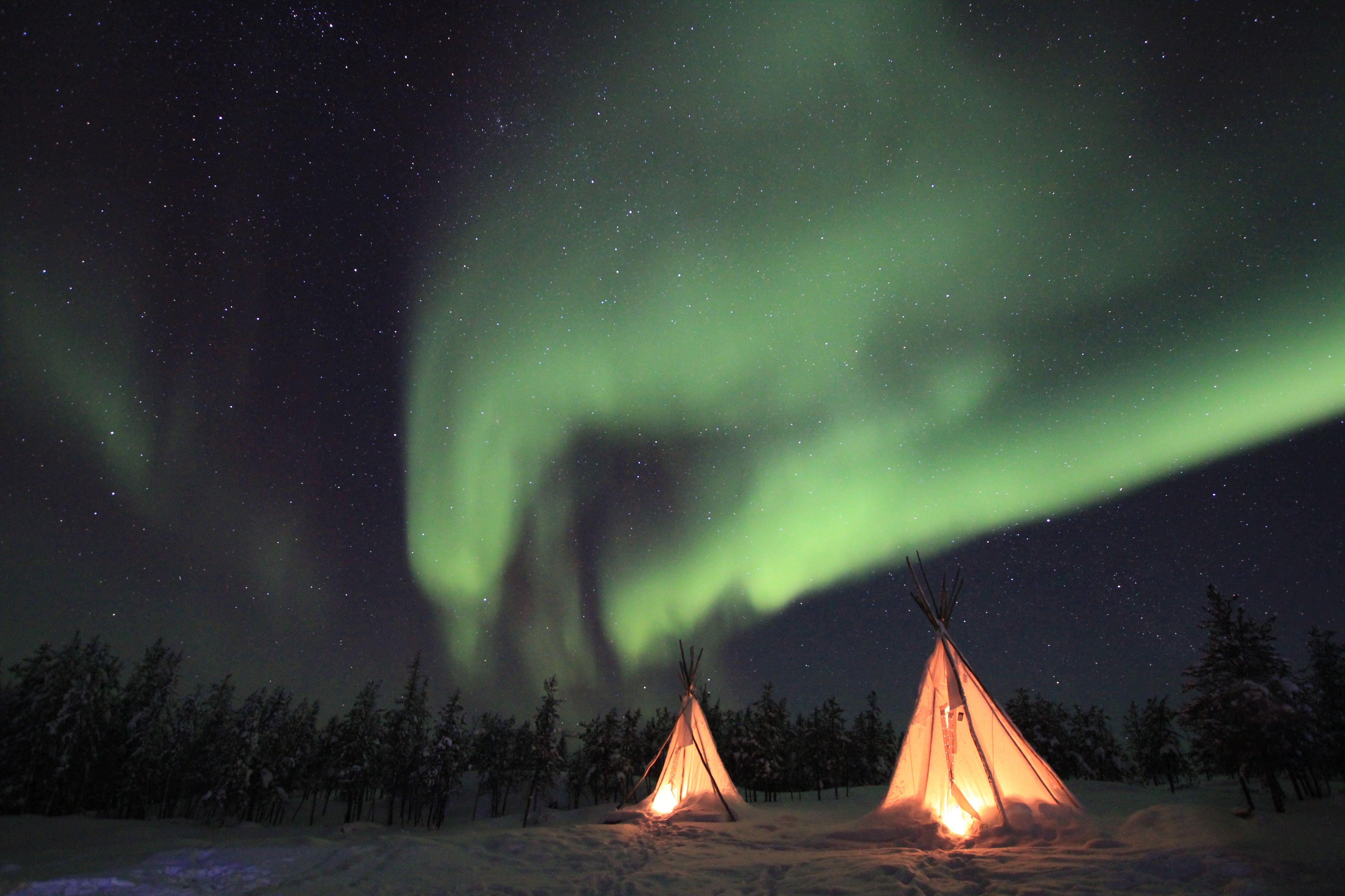5184x3456 5184x3456 #yellowknife, #aurora borealis, #explore, #hut