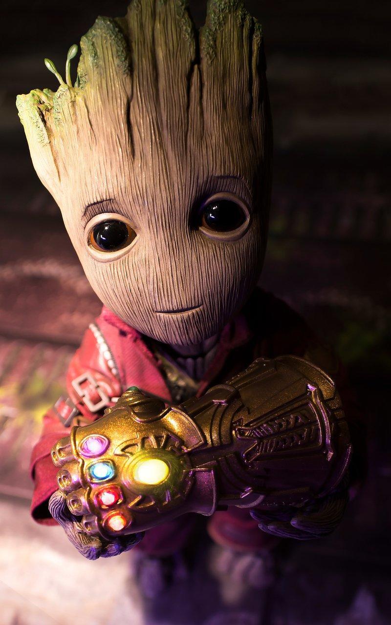 800x1280 Baby Groot Found The Gauntlet HD Wallpaper (800x1280)