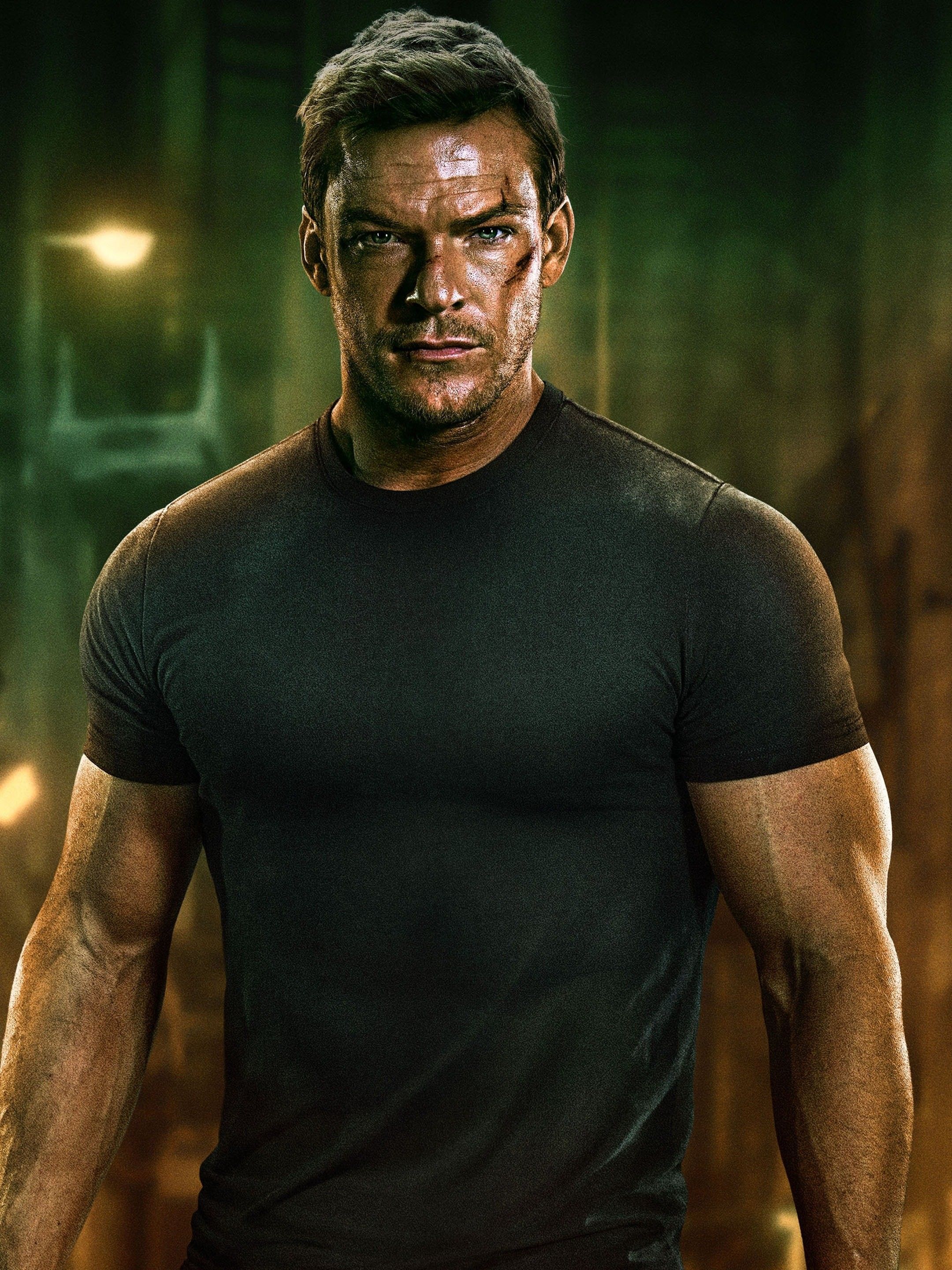 2160x2880 Alan Ritchson Wallpaper and Background
