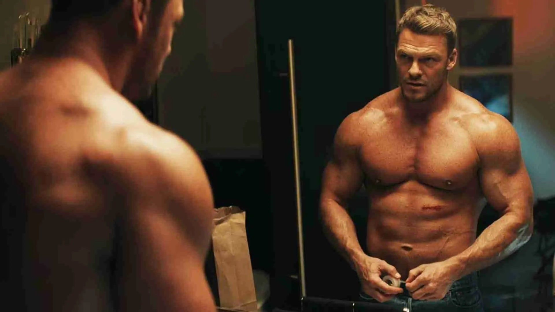 1920x1080 Alan Ritchson's Reacher Workout: Build a Jacked Physique with Bodyweig Fitness Equipment
