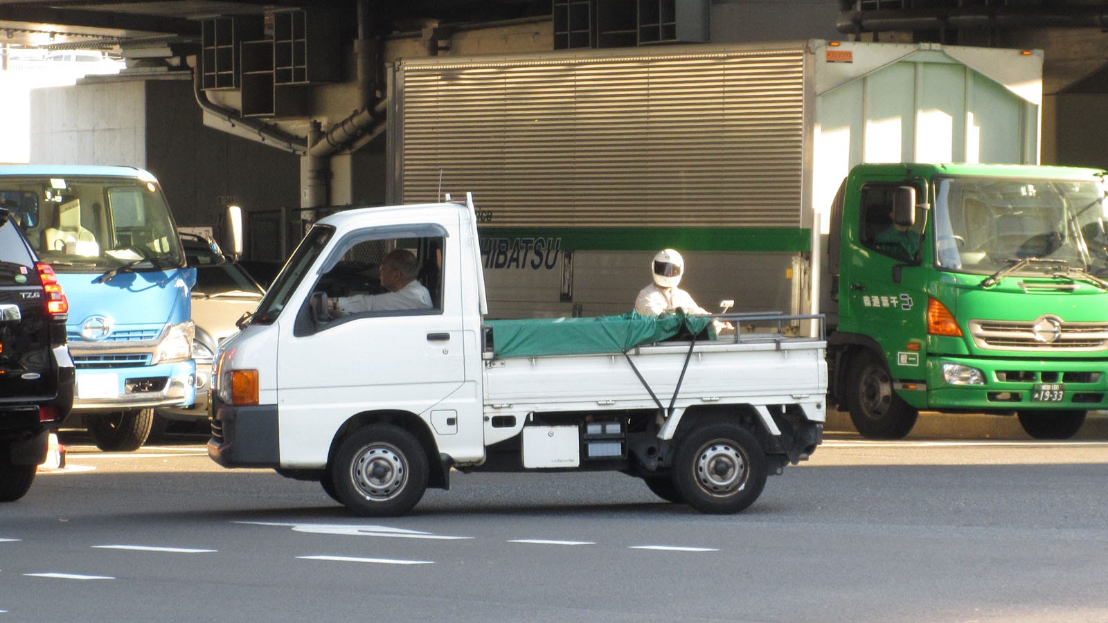 1600x900 Kei Trucks of Tokyo