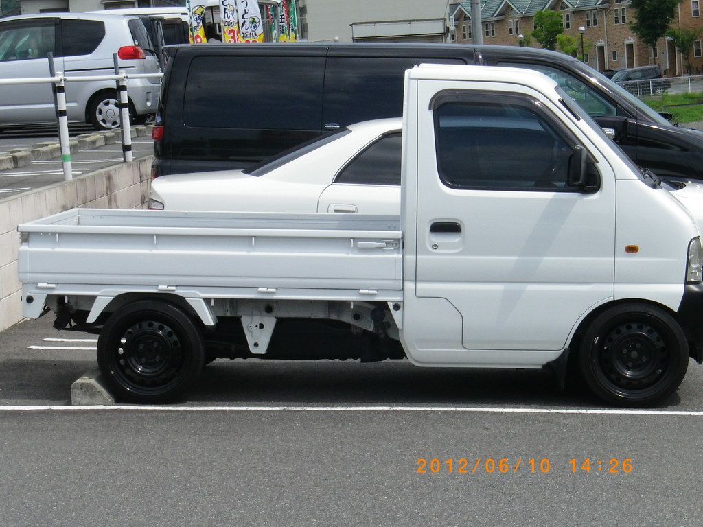 1024x768 Fancy Cars. A Lowered Kei Truck The Kei Trucks Are 660cc 3c