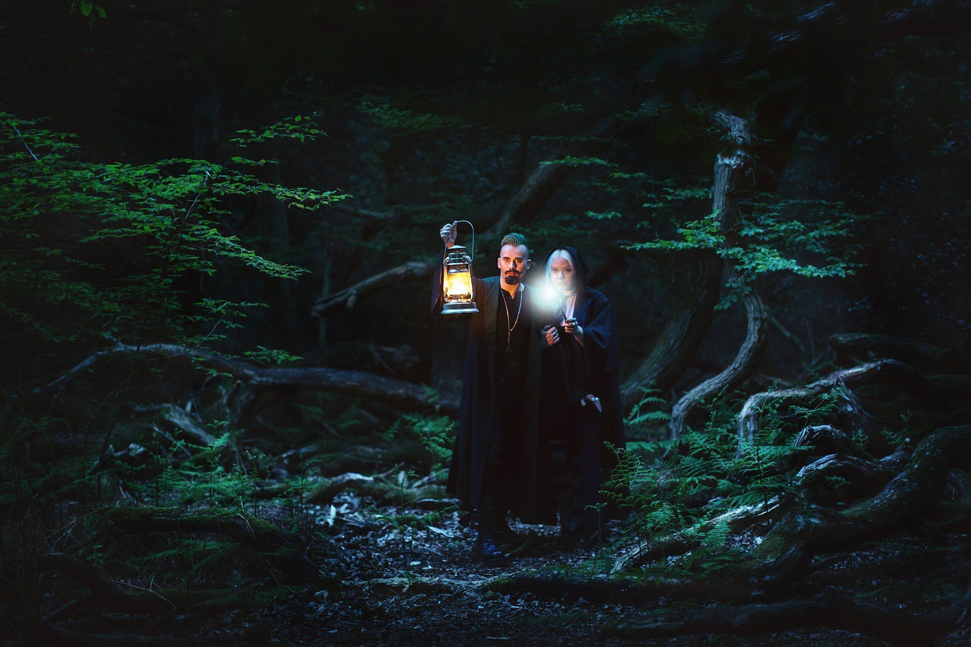 2000x1333 Harry Potter engagement shoot in the Forbidden Forest