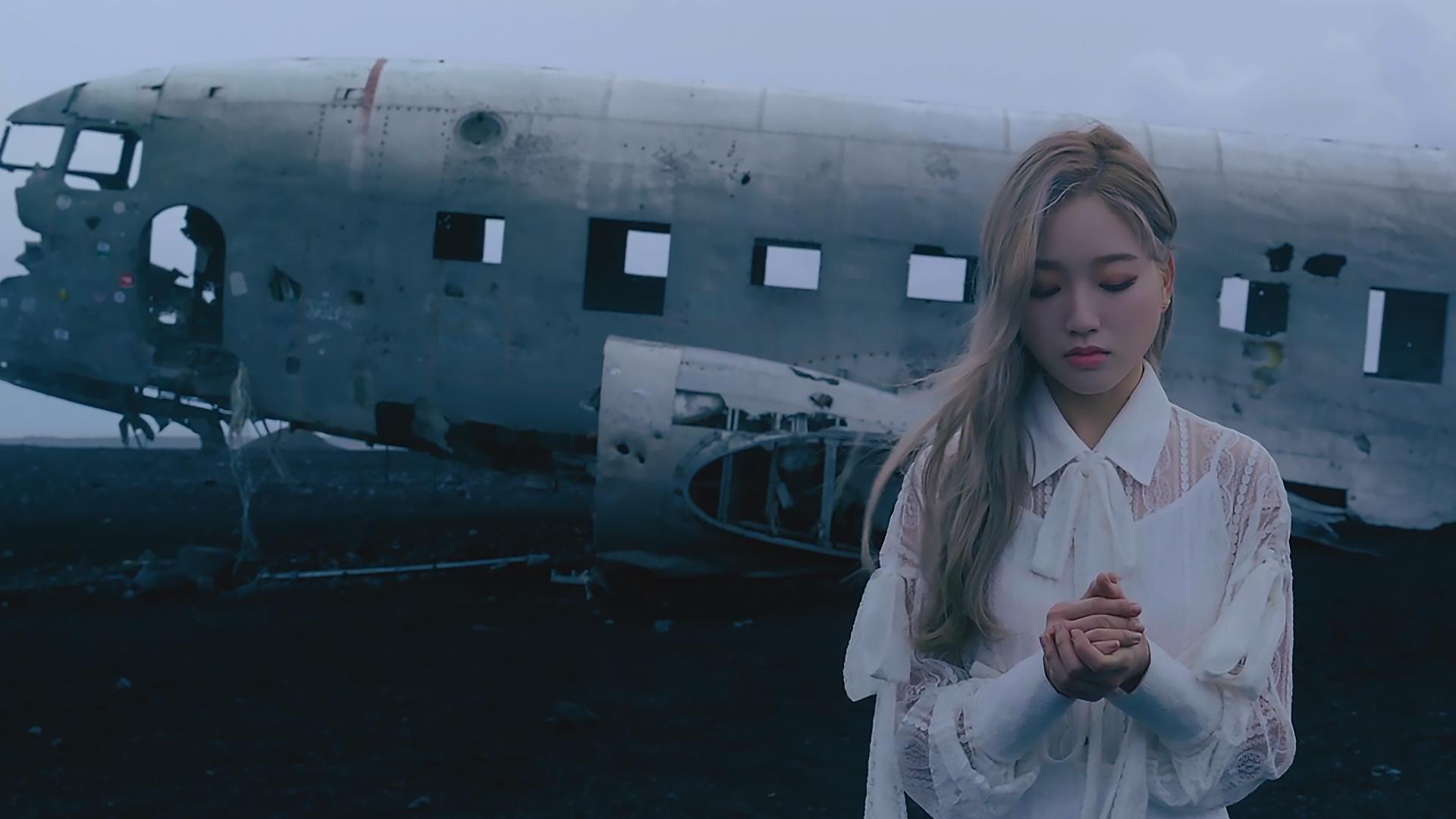 1920x1080 LOONA XIIX Wallpaper