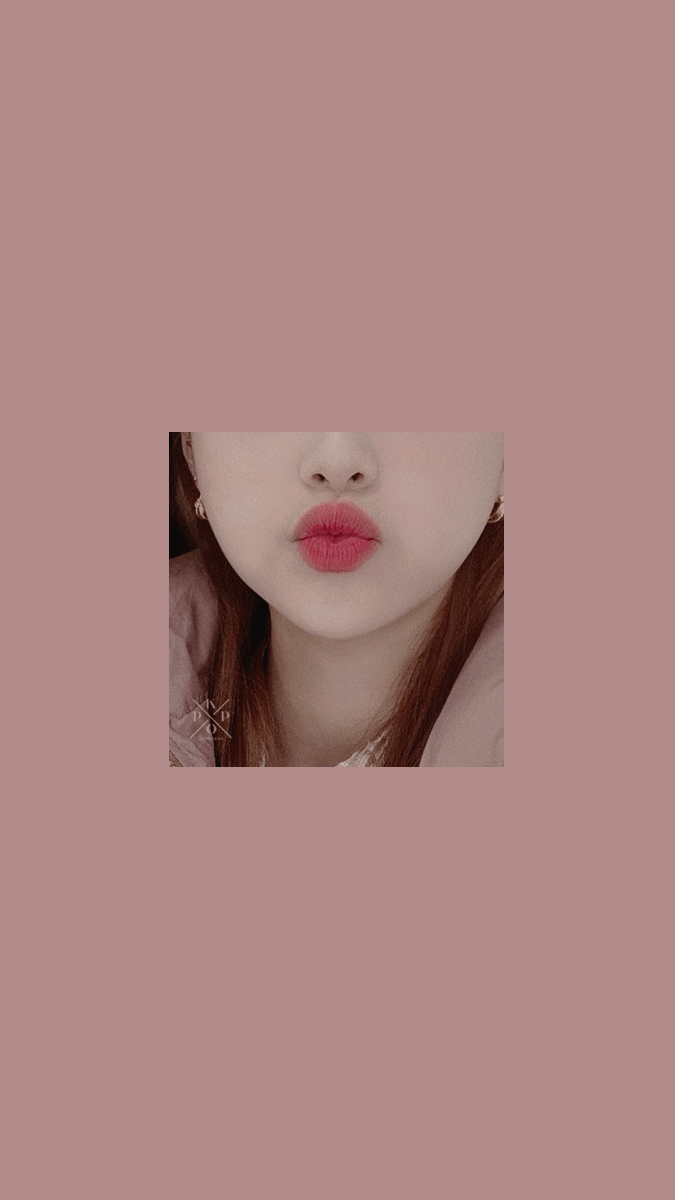 675x1200 chuu lockscreens Tumblr posts