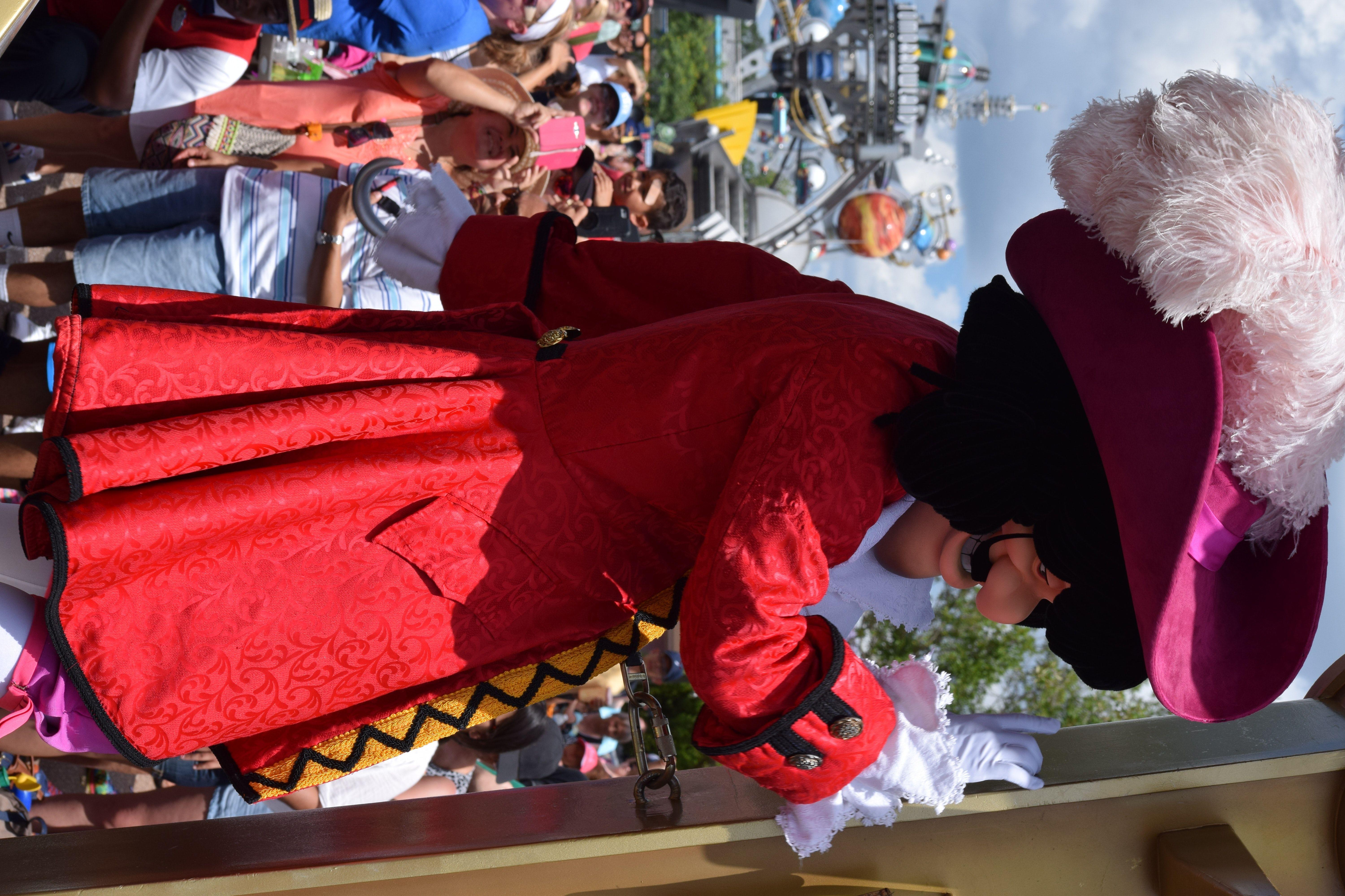 6000x4000 Free of Captain Hook