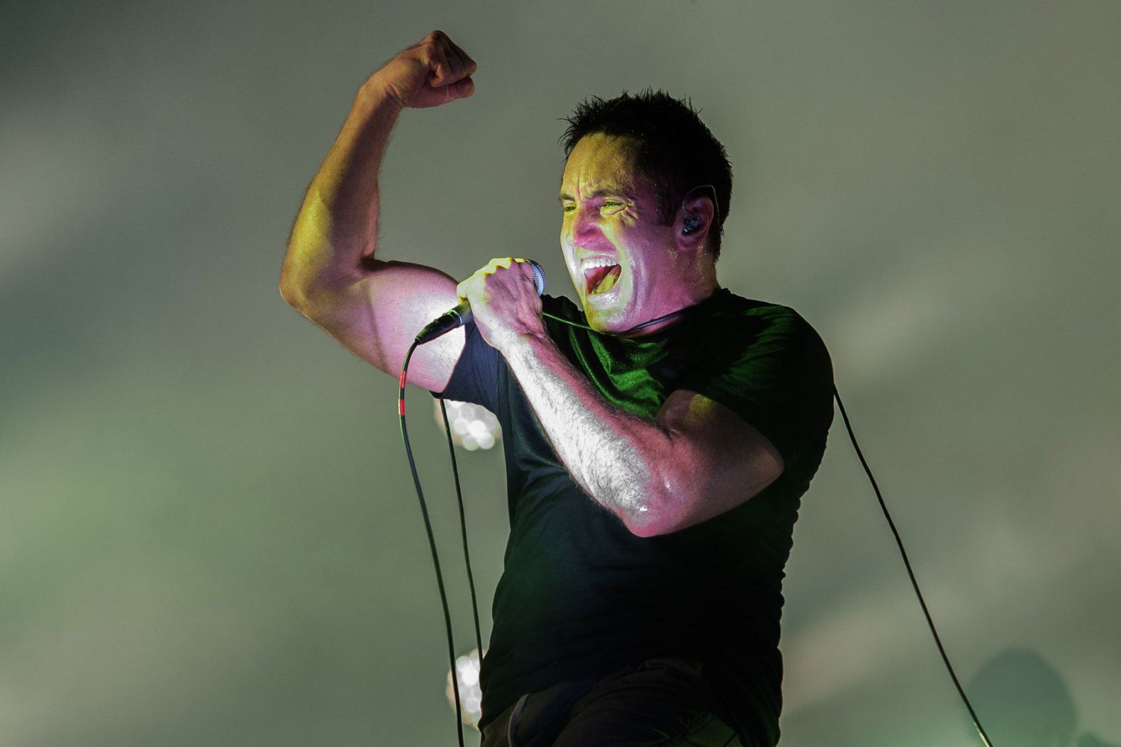 1581x1054 Trent Reznor Speaks Out Against 'Cowardly' Bands, 'Hip' Blogs