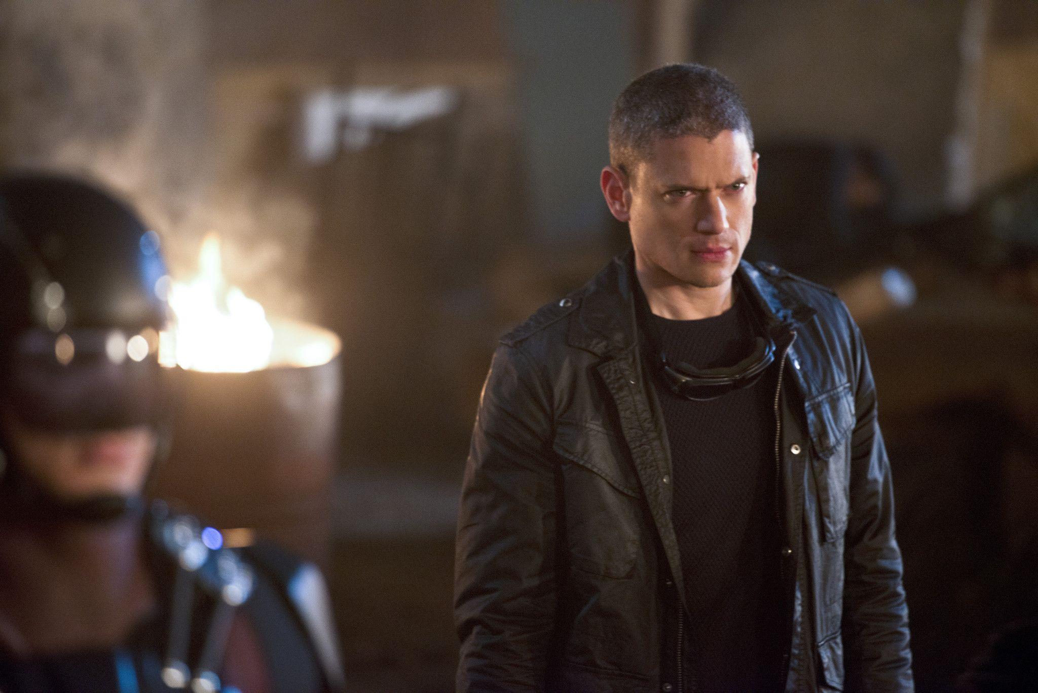2048x1367 Wentworth Miller Wallpaper