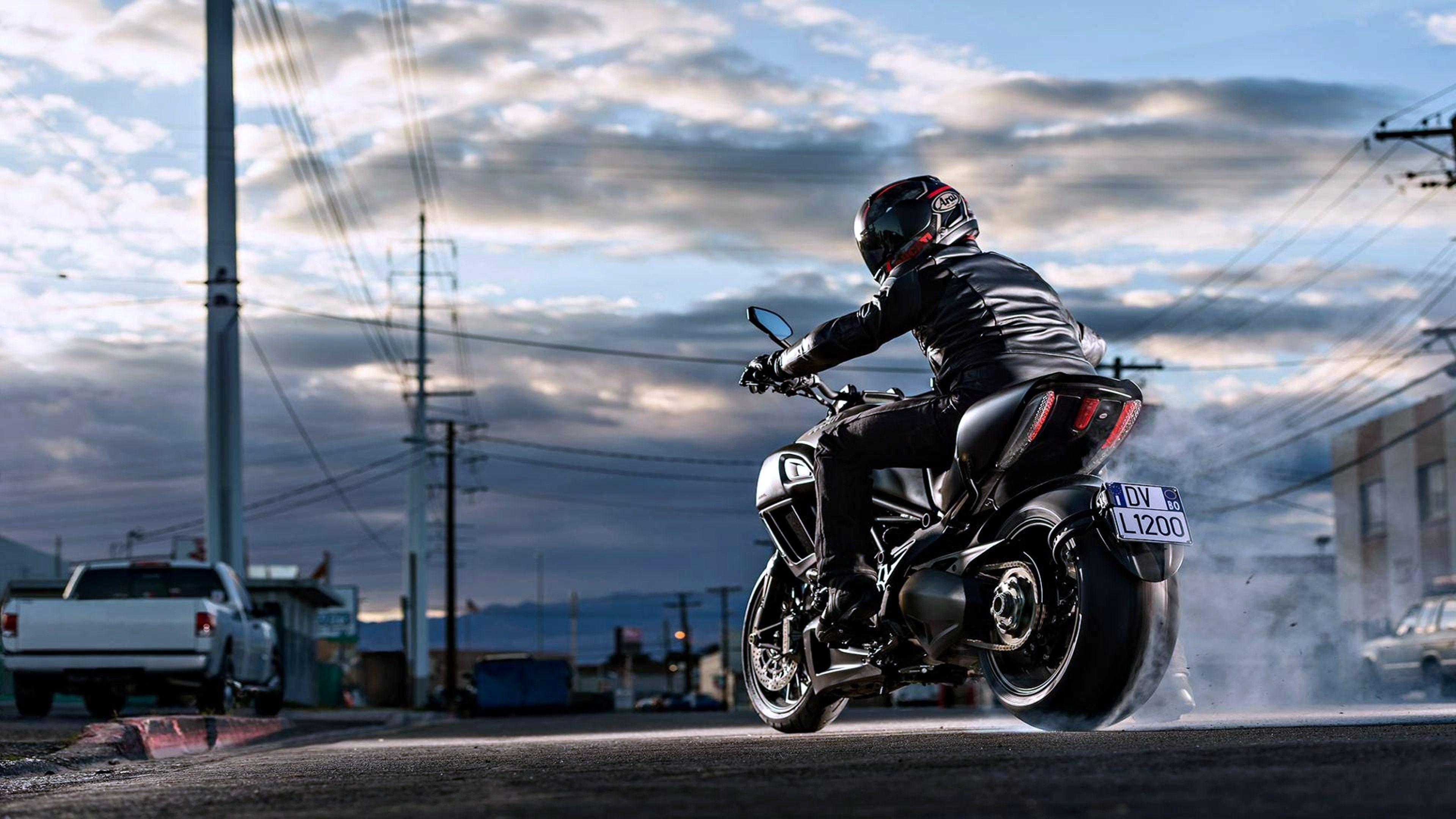 3840x2160 motorcycle, Motorcyclist, Road, Race, Cloud, Speed, Bike, Man